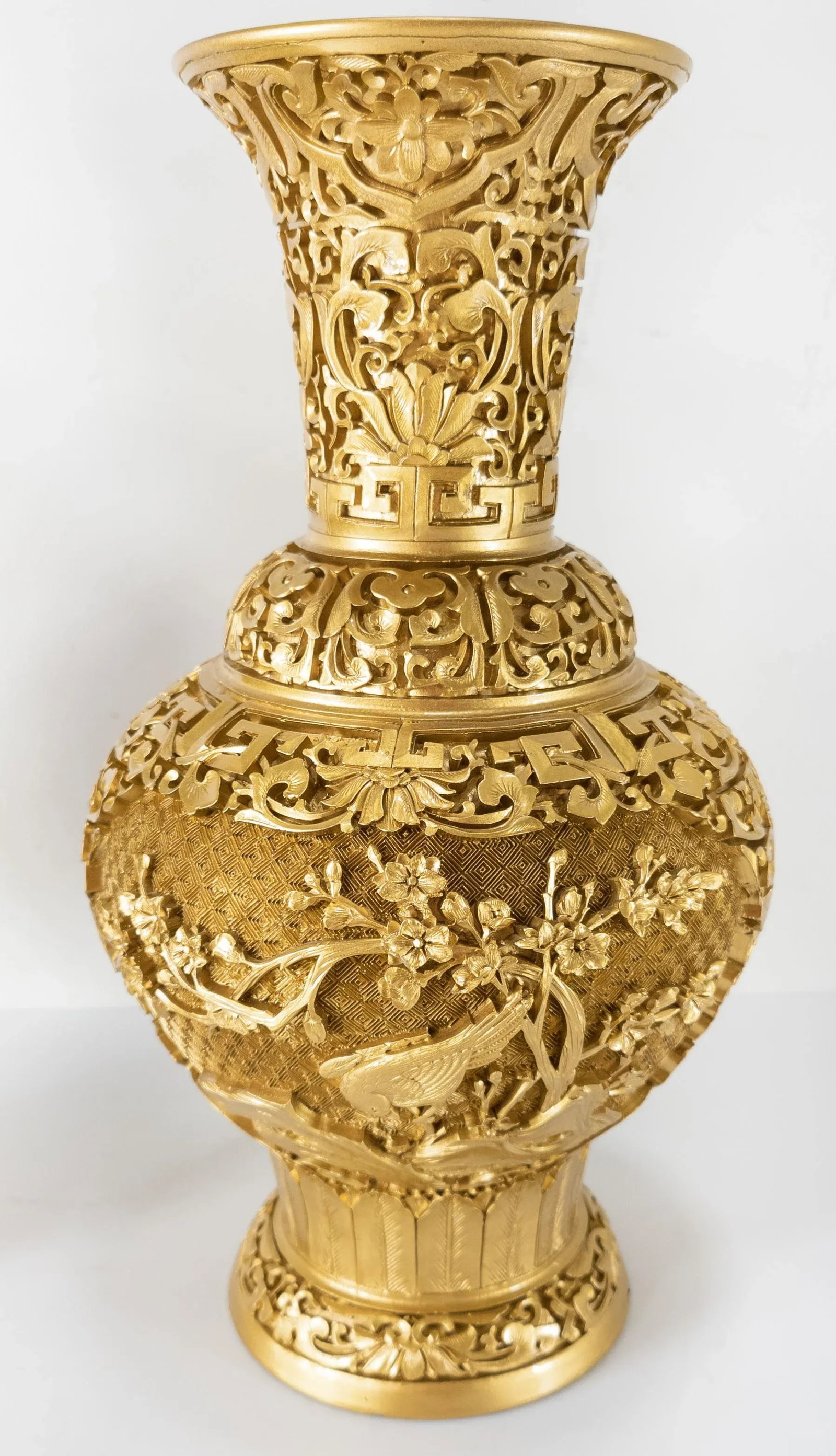Pair Chinoiserie Hollywood Regency Gold Vases - 5