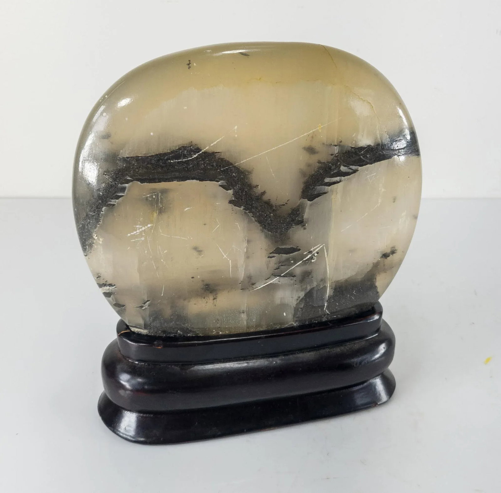 Chinese Agate or Quartz Crystal Dreamstone - 11
