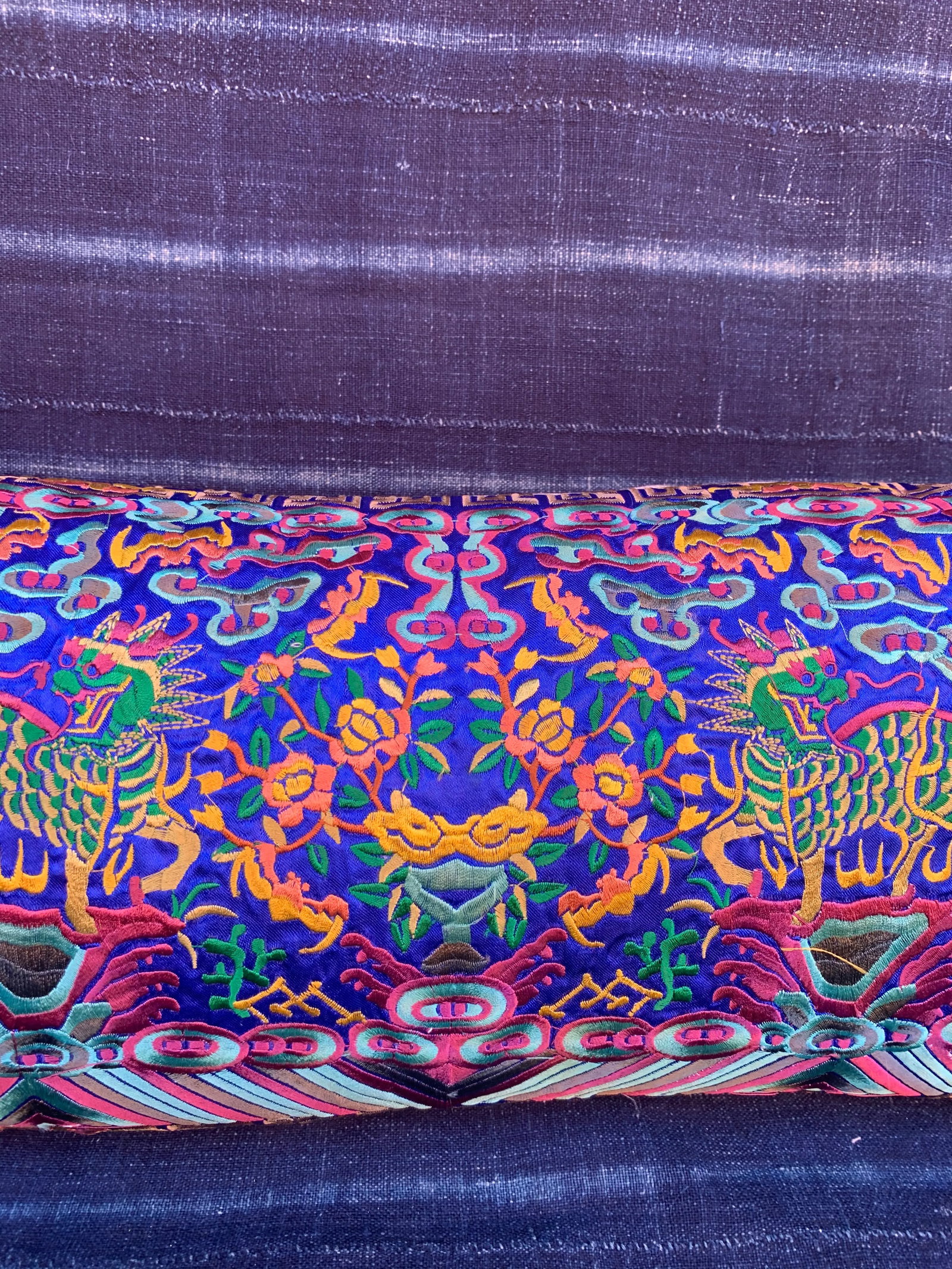 Hollywood Regency Royal Blue & Gold Silk Embroidered Foo Dogs Chinoiserie Boudoir Lumbar Pillow - 3