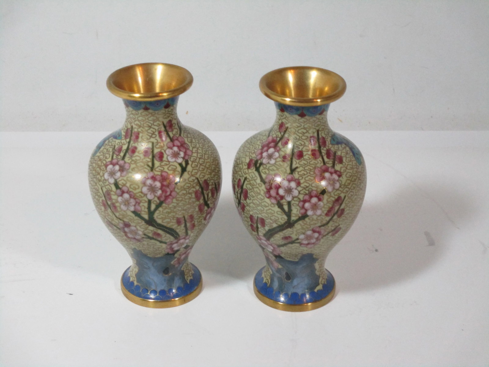1960s Chinese Floral Cloisonne Vases - a Pair - 7