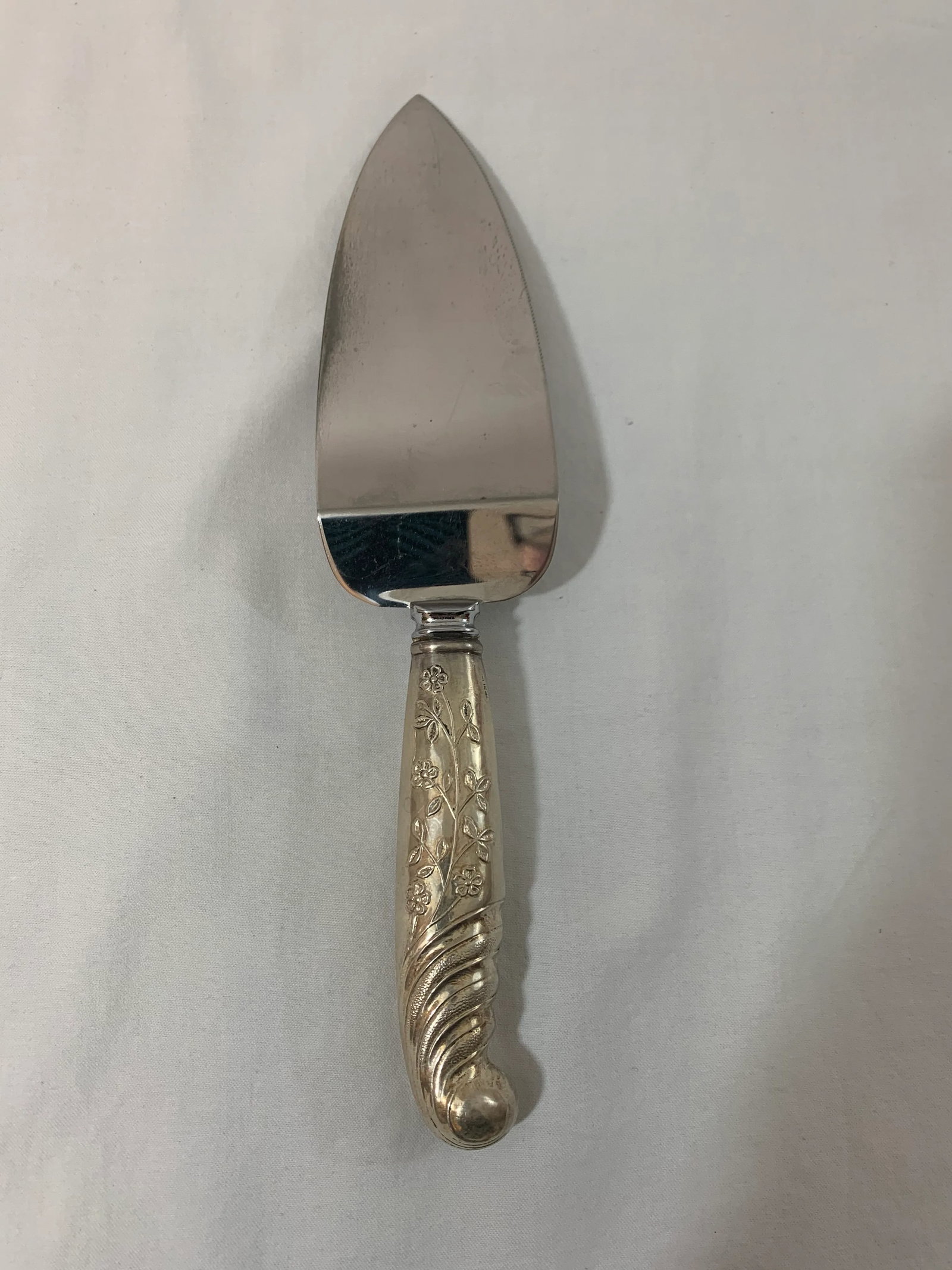 Vintage Early 20th Century Mixed Pattern Silver & Silver Plate Dessert Serving Flatware - Set of 4 - 7