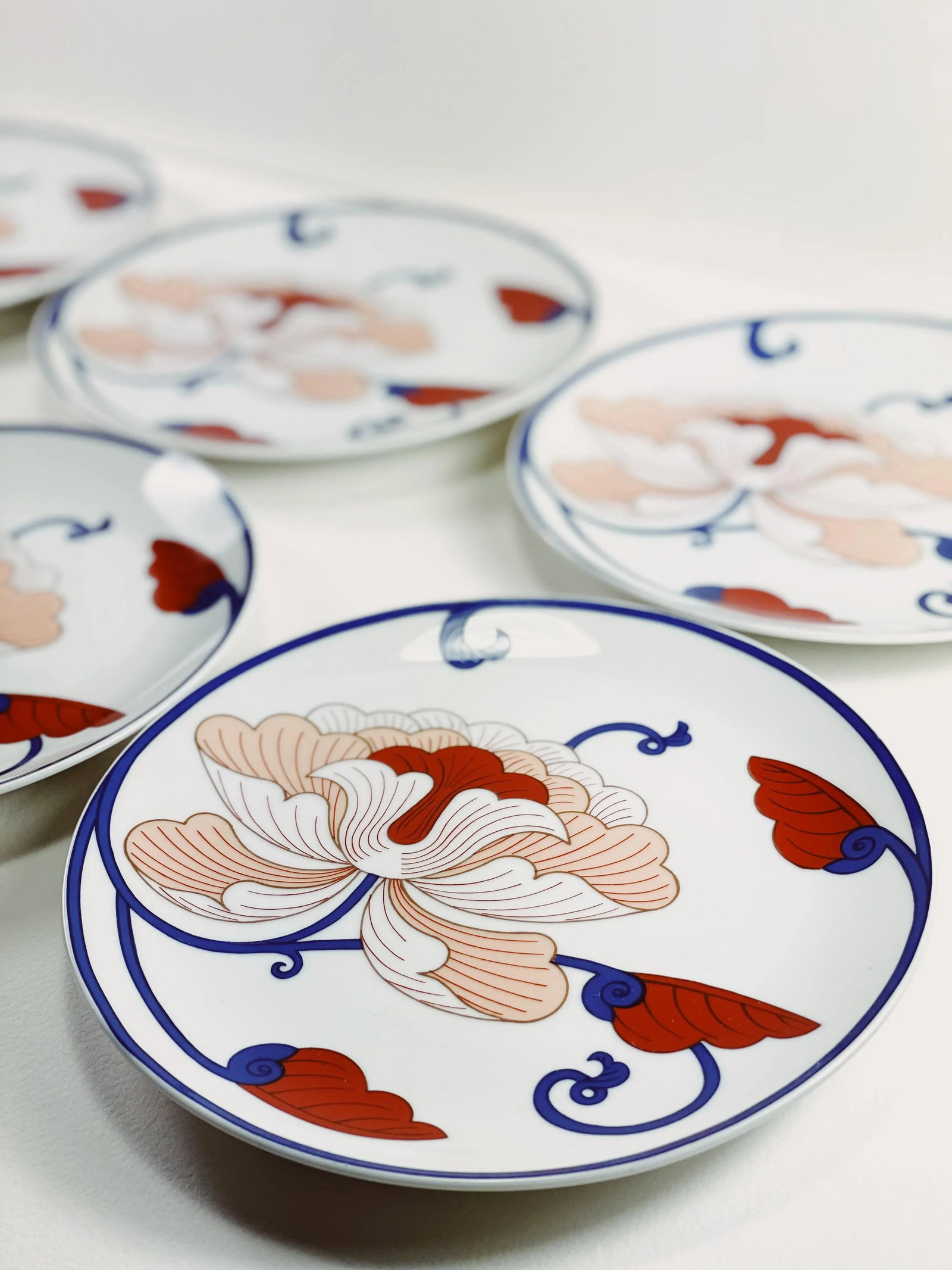 Vintage 1970s Flower Motif Plates by Fitz and Floyd - Set of 6 - 6