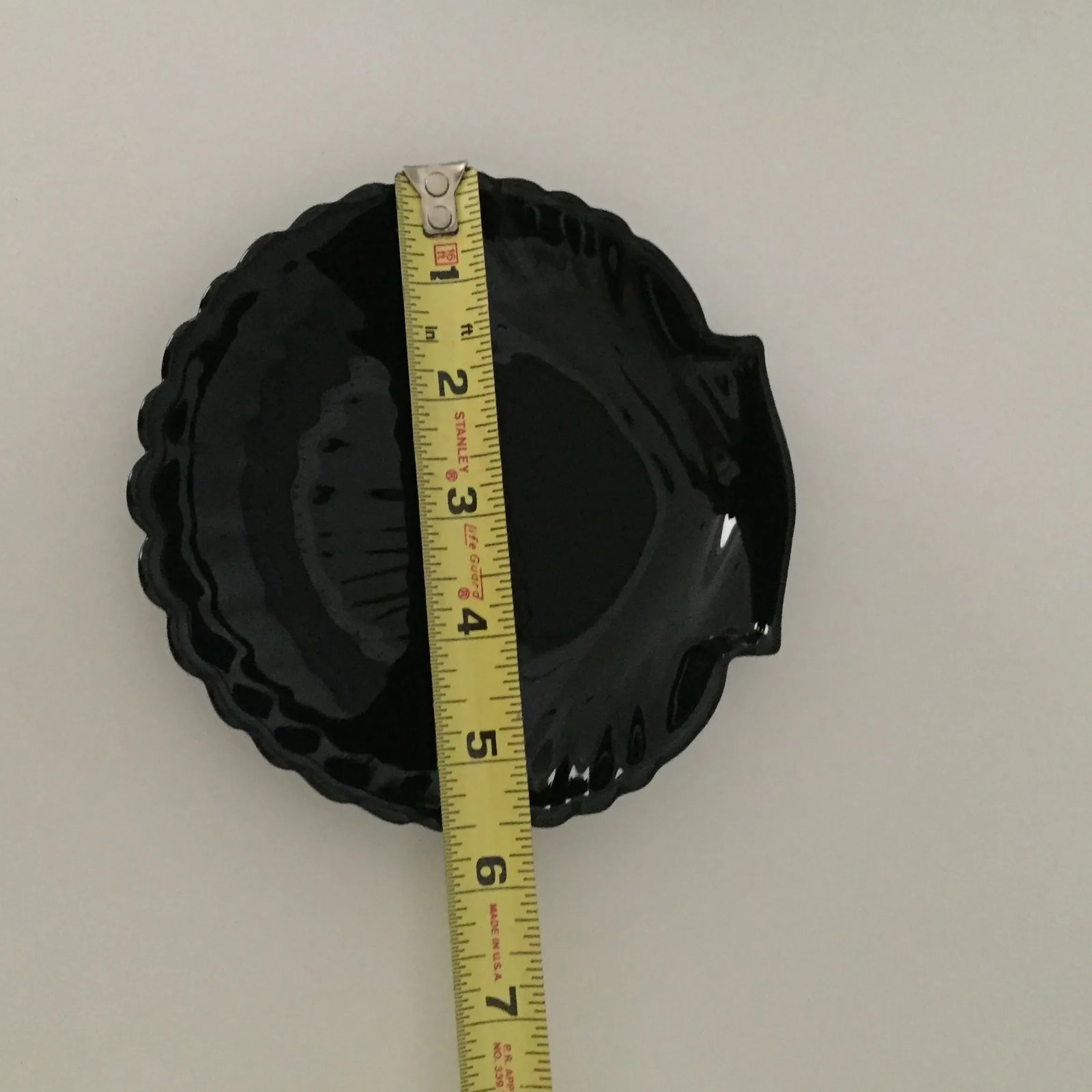 70s Arcoroc French Deco Jet Black Glass Clamshell Dinnerware Set- 24 Pieces - 10