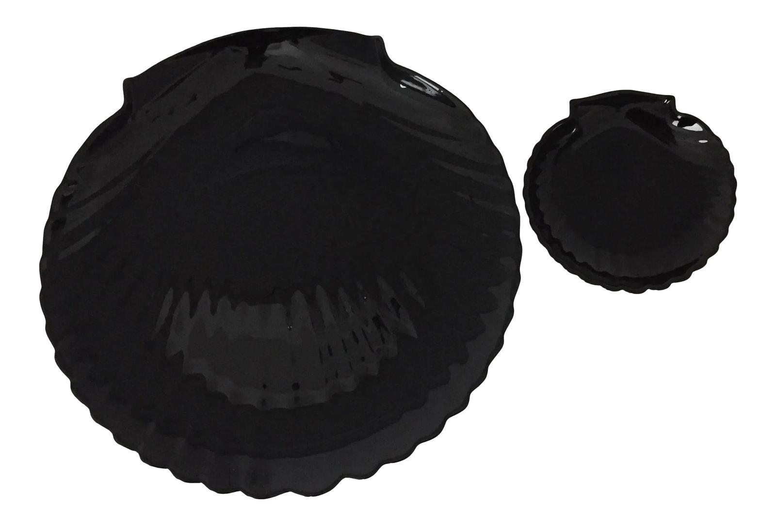 70s Arcoroc French Deco Jet Black Glass Clamshell Dinnerware Set- 24 Pieces: Striking jet black glossy large 13" plates (larger than normal plates) and smaller 5.5" bread or dessert plates- 16 large ones & 8 small ones. Vintage arcoroc luminaric black glass coquilage. These