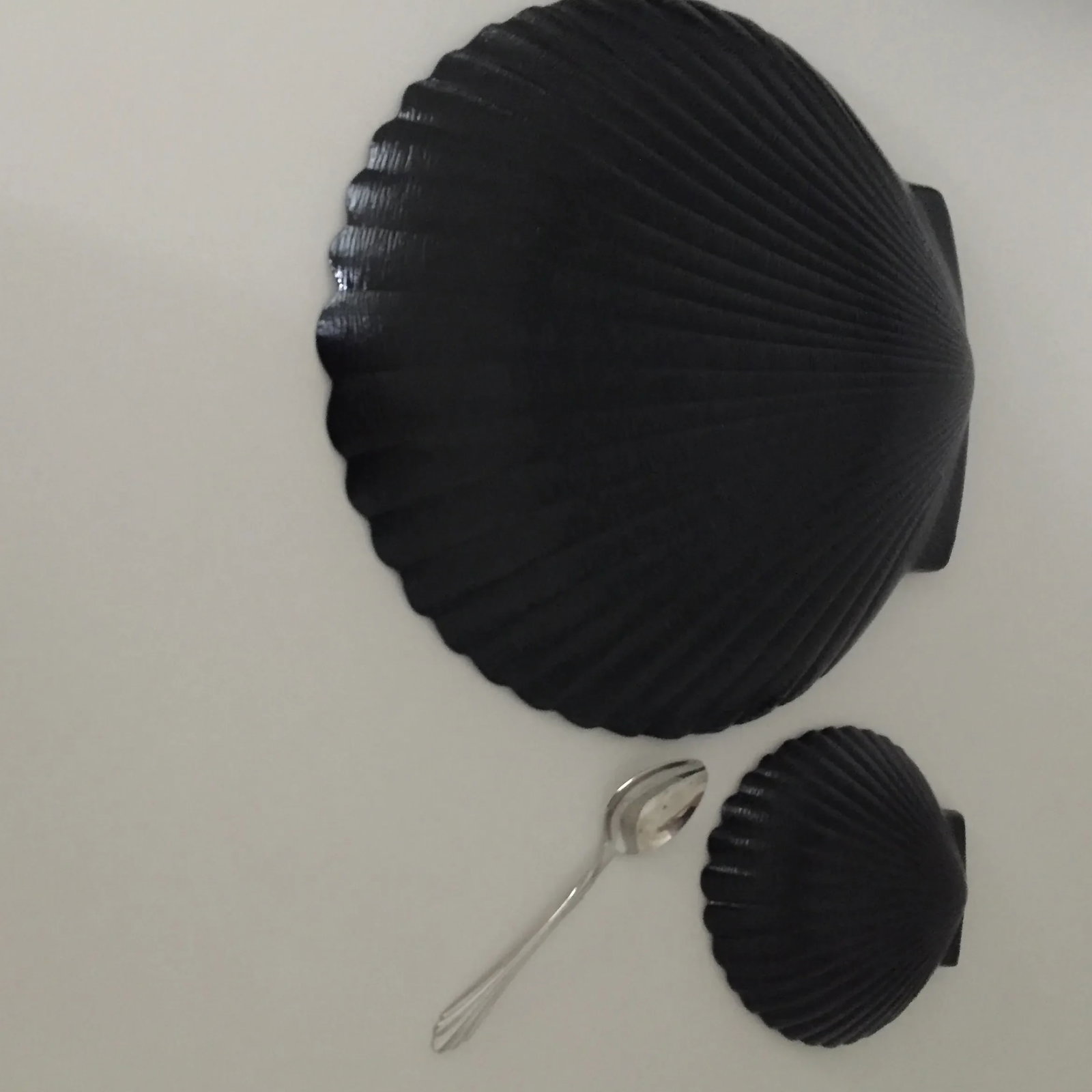 70s Arcoroc French Deco Jet Black Glass Clamshell Dinnerware Set- 24 Pieces - 6