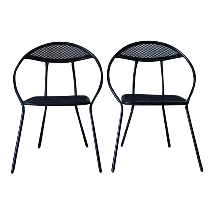 1960s Vintage Folding Chairs by Salterini - Set of 2, Attributed: Mid-Century Modern outdoor patio pair of folding chairs designed by Salterini. The chairs are made of mesh and tubular steel. In good vintage condition. Classic rounded shape, the fold for easy