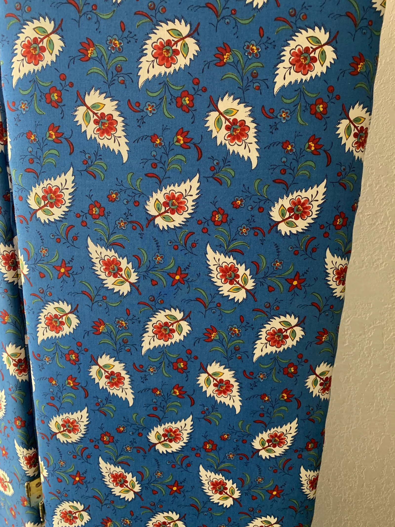 Vintage Pierre Deux Fabric Screen/Room Divider in Blue Background - 2