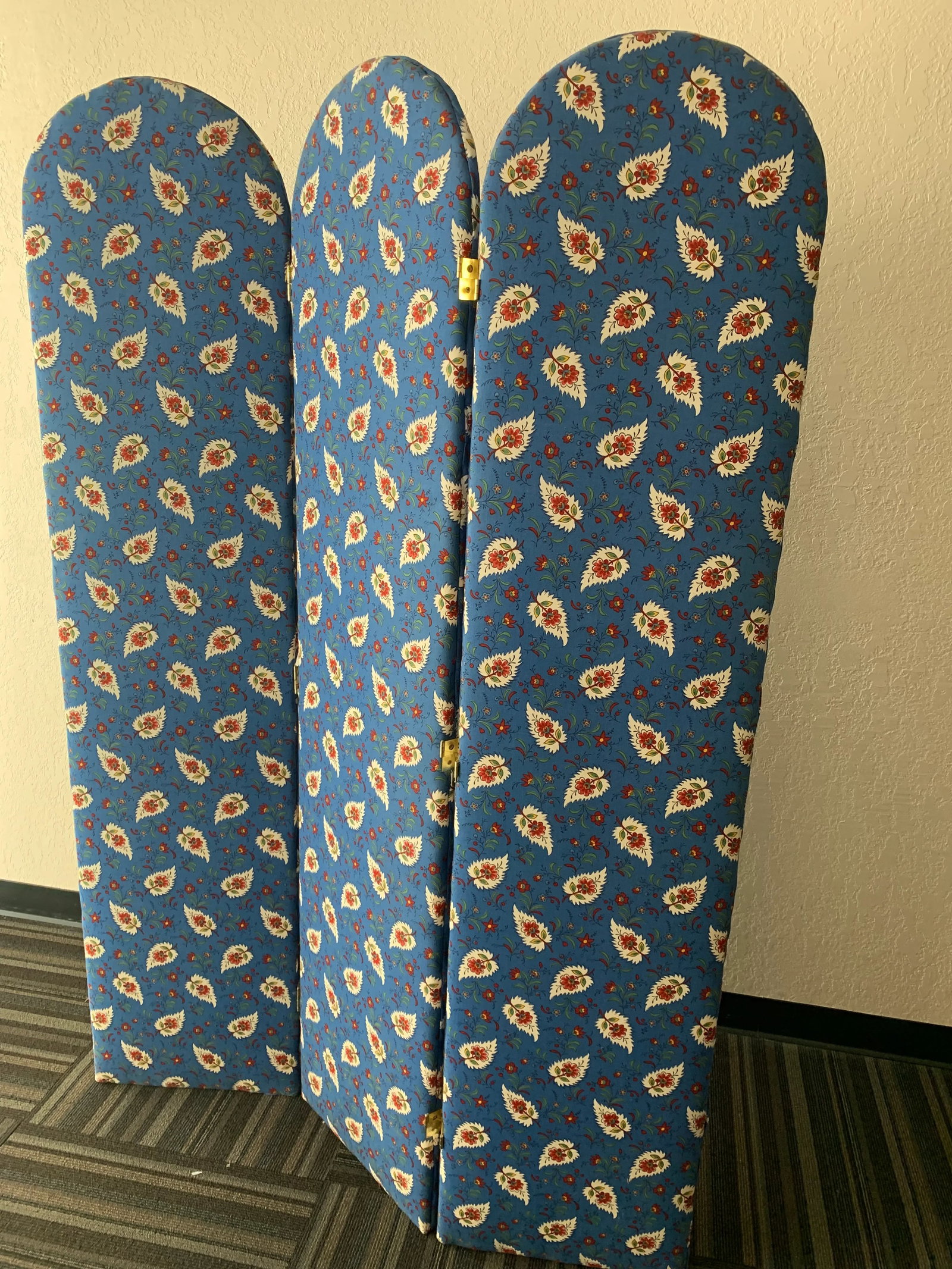 Vintage Pierre Deux Fabric Screen/Room Divider in Blue Background - 9