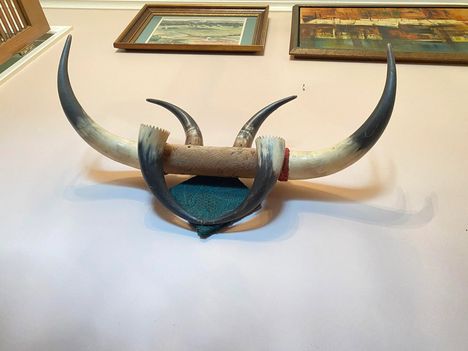 C. 1900 Cowboy Western 6 Steer Horn Wall Mount Coat Hat Rack With Candle Sconces - 7