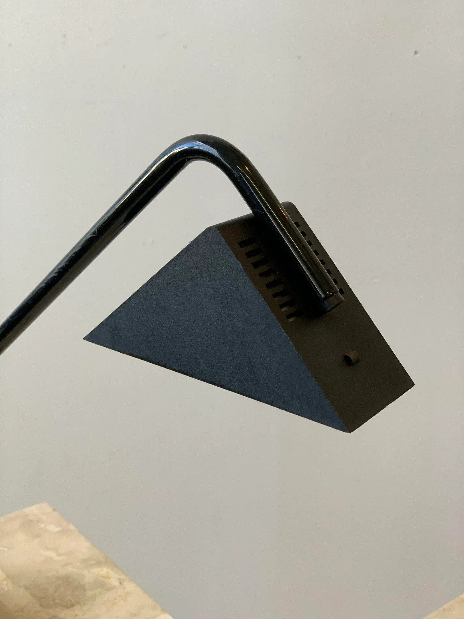 Vintage Postmodern Disegno Italia Black Enameled Metal + Molded Plastic Angy Desk Lamp, Circa 1970s - 9