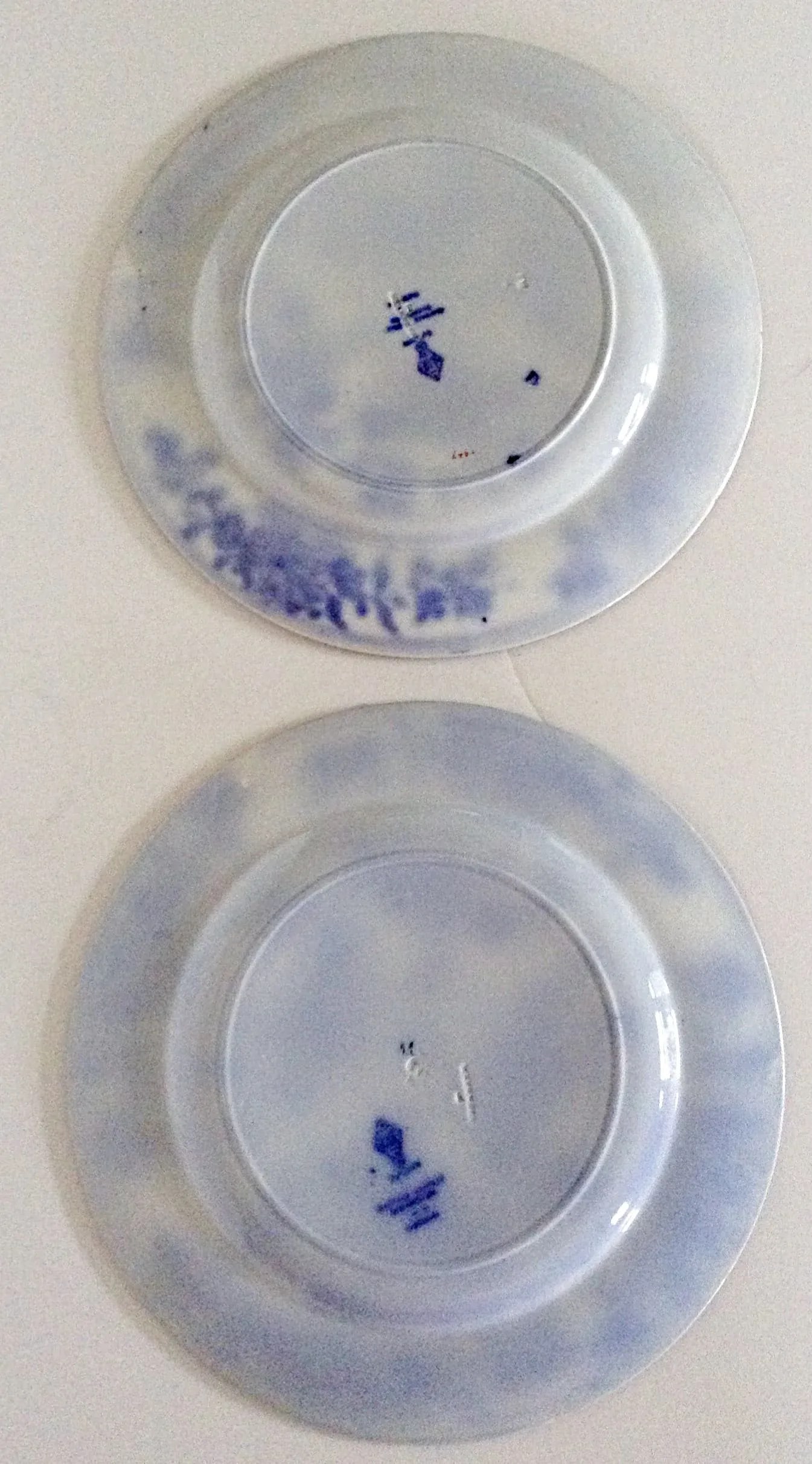 19th C Wedgwood Flow Blue Plates - Pair of 2 - 4