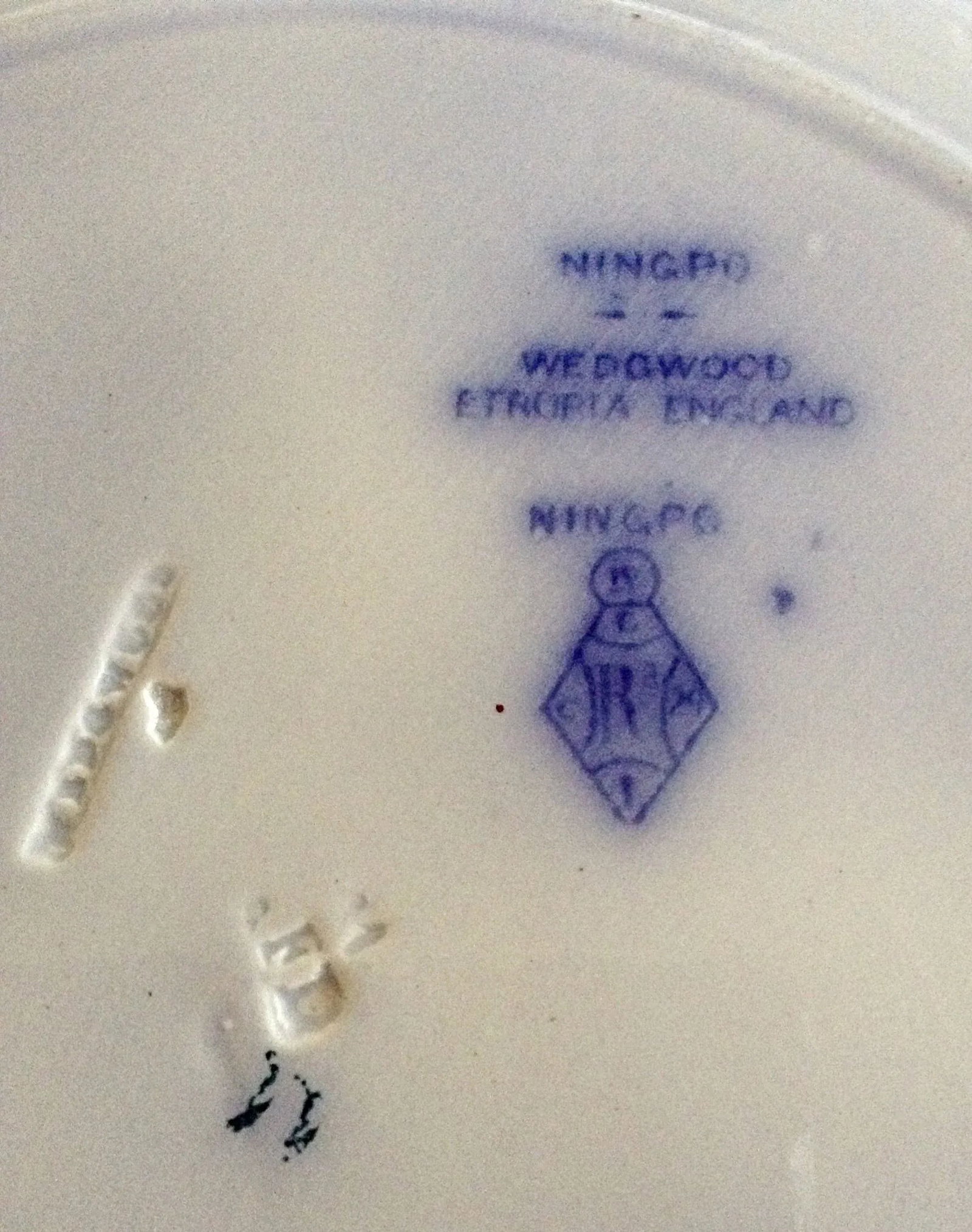 19th C Wedgwood Flow Blue Plates - Pair of 2 - 5