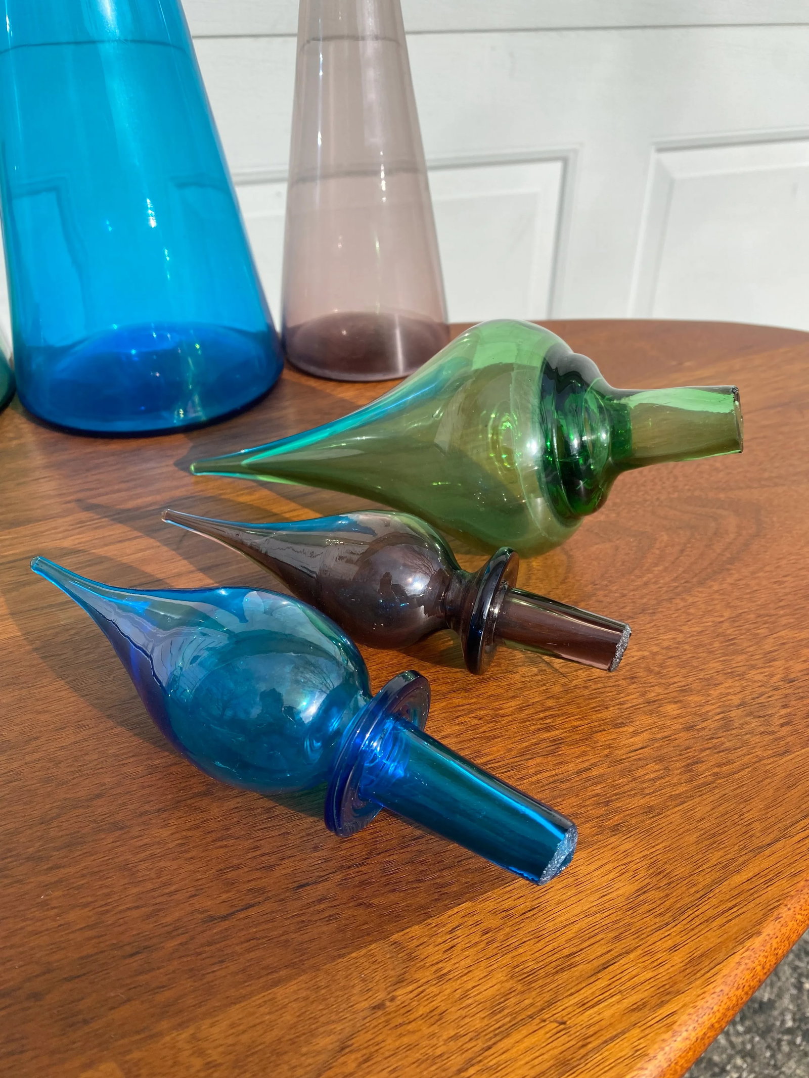 Mid 20th Century Empoli Italian Glass Teardrop Decanters- Set of Three - 7