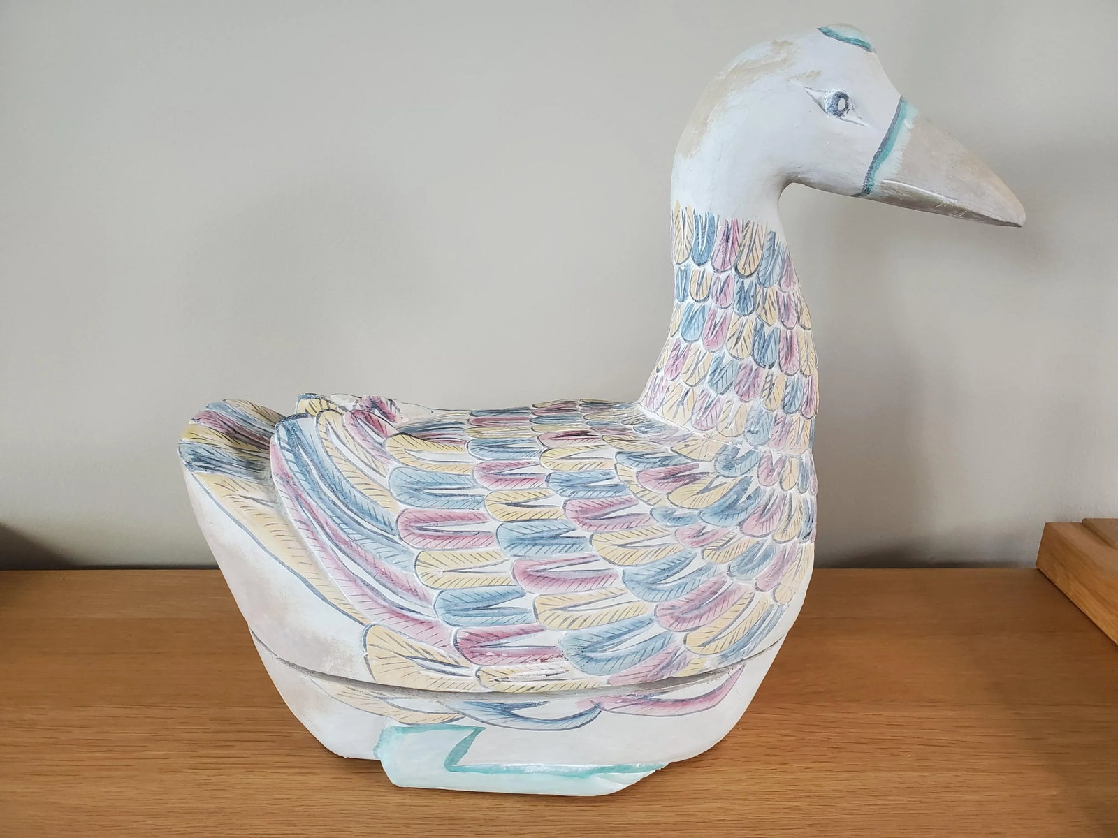 Vintage Mid 20th Century Chinese Hand-Painted Wooden Goose Box - 4