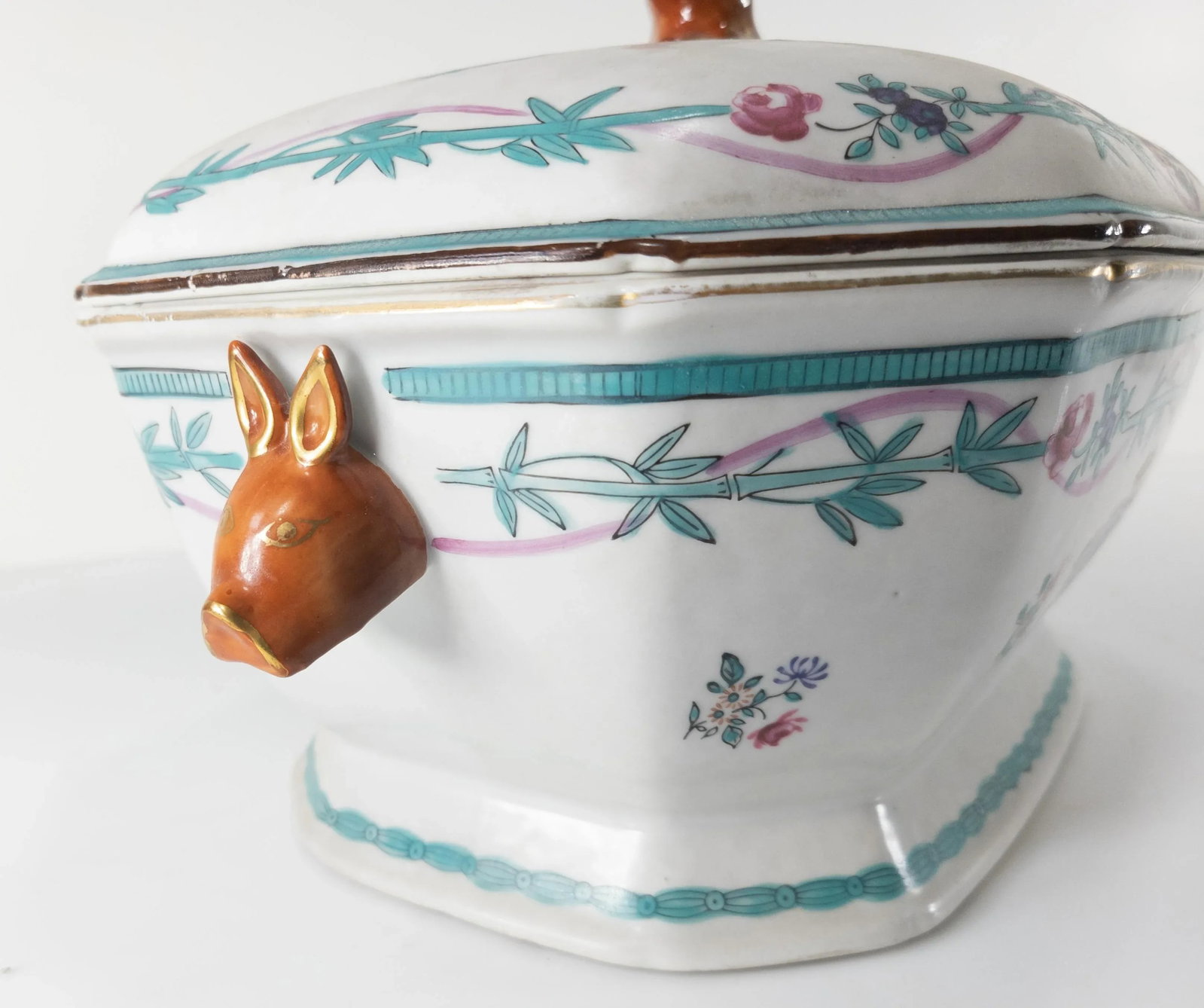 Contemporary Chinoiserie Chinese Export Famille Rose Tureen - 12