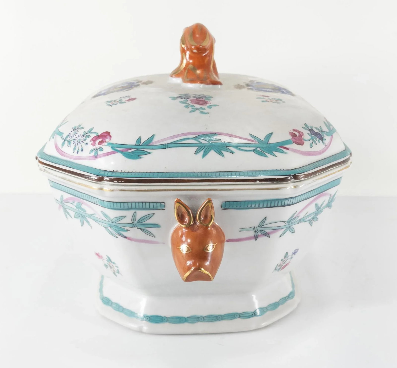 Contemporary Chinoiserie Chinese Export Famille Rose Tureen - 5