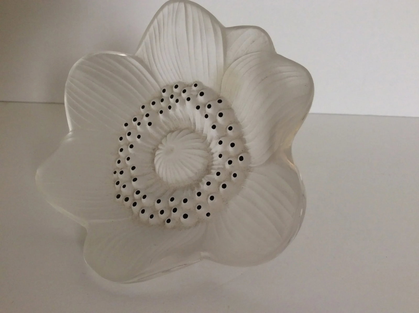 1990s Lalique Anemone Frosted Crystal Paperweight - 2