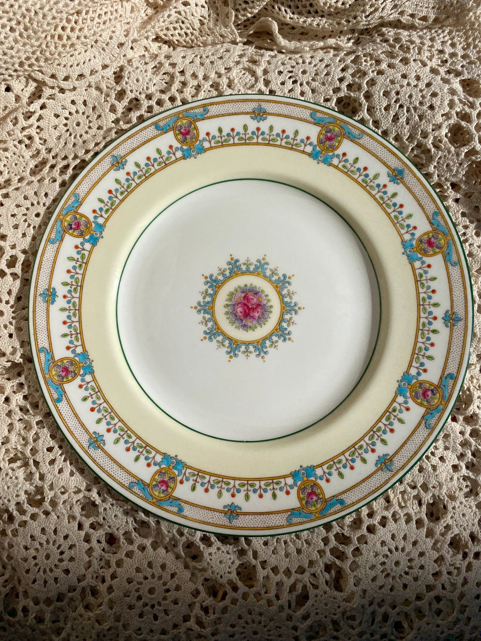 Antique Wedgwood Tintagel Dinner Plates- Set of 8 - 4