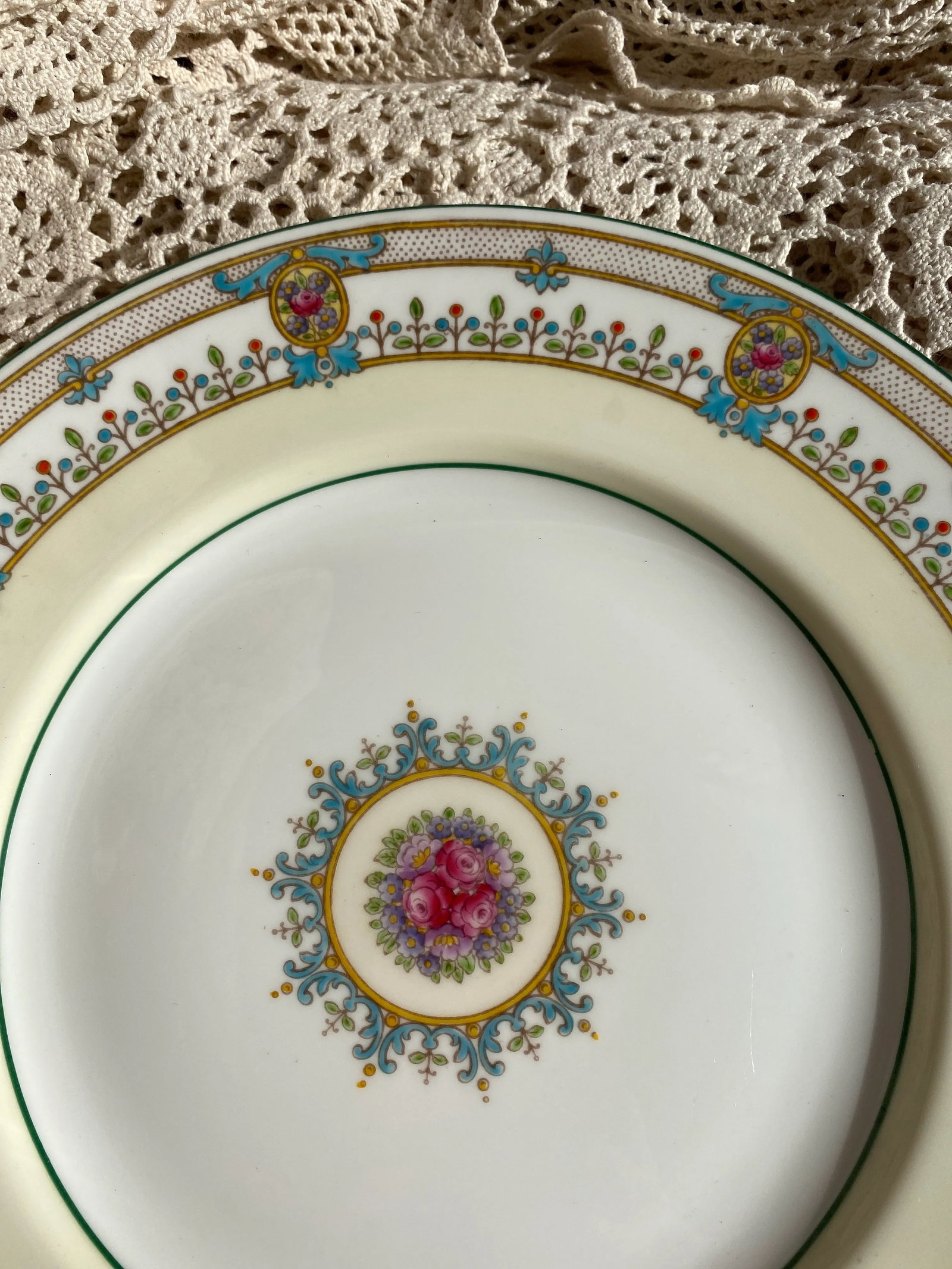 Antique Wedgwood Tintagel Dinner Plates- Set of 8 - 5