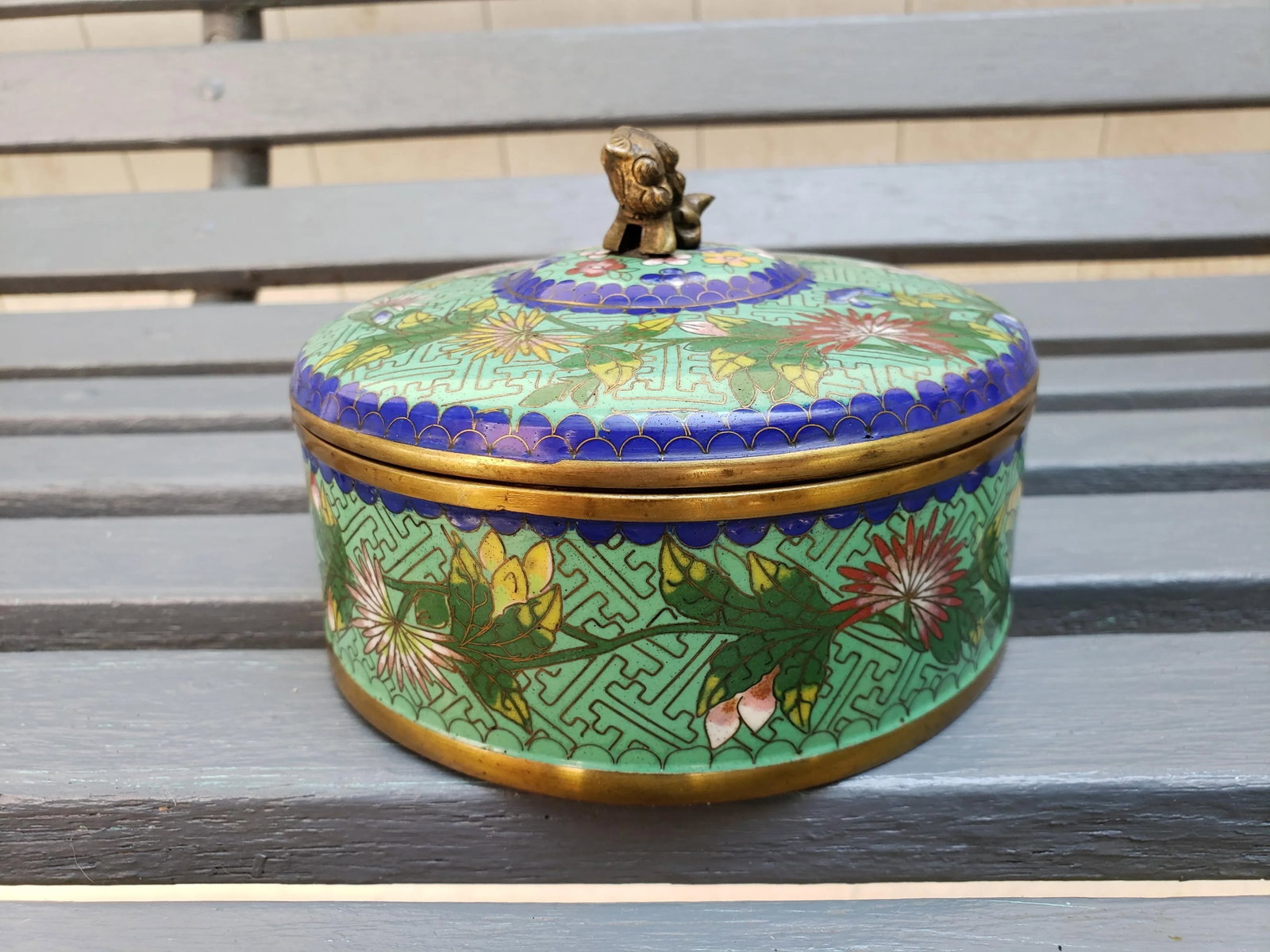 Early 20th Century Antique Chinese Cloisonne Jade Green Box W/Lid "China" Foo Dog Finial - 3
