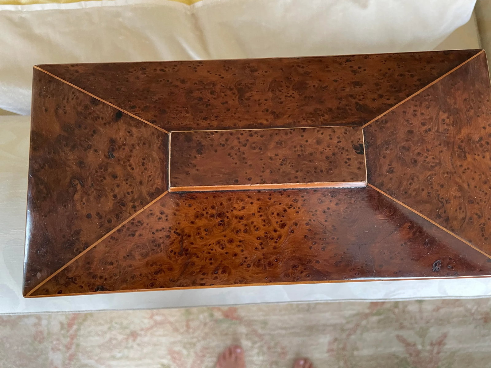 Antique Regency Yew Burled Footed Tea Caddy - 3