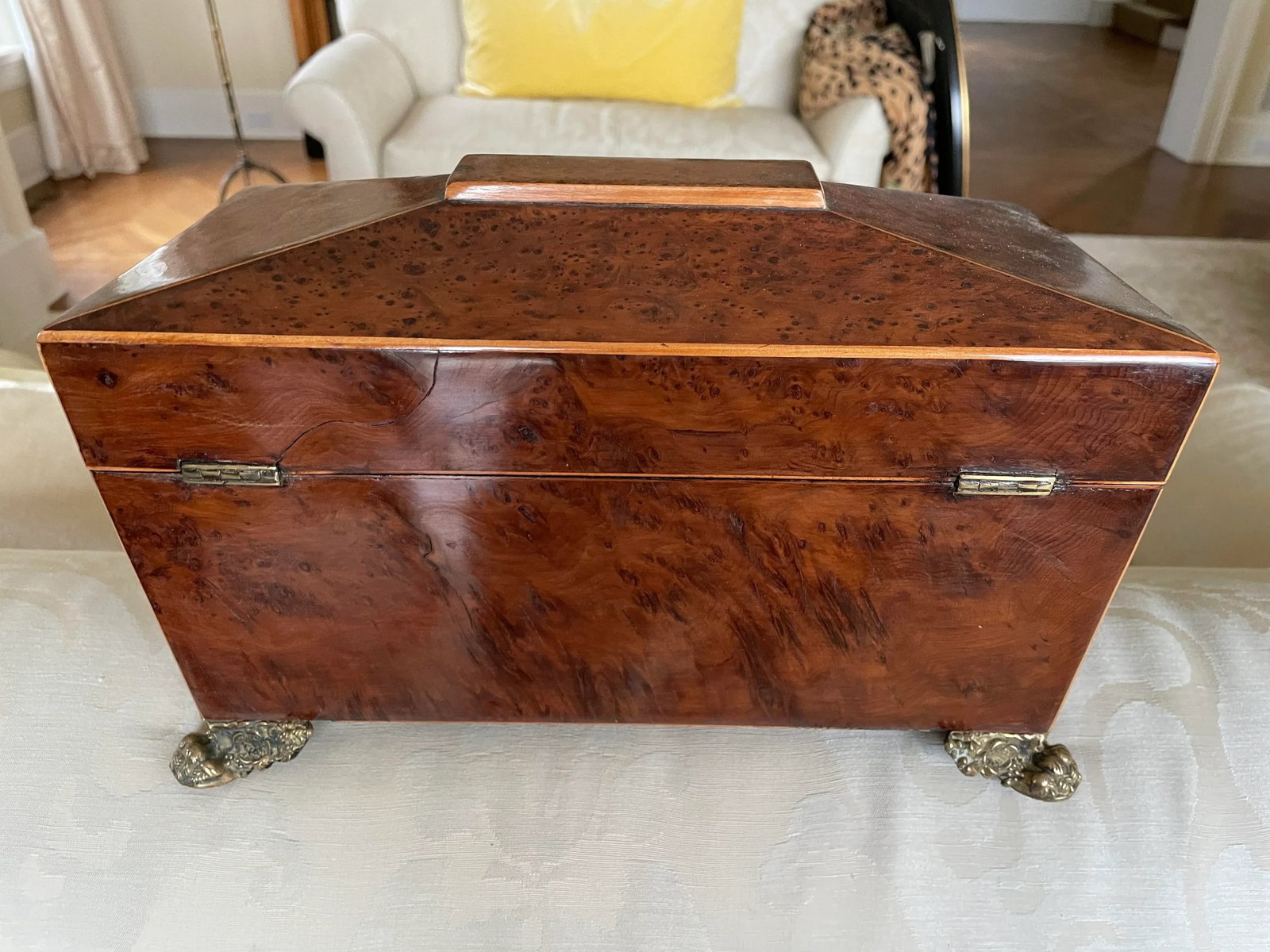 Antique Regency Yew Burled Footed Tea Caddy - 4