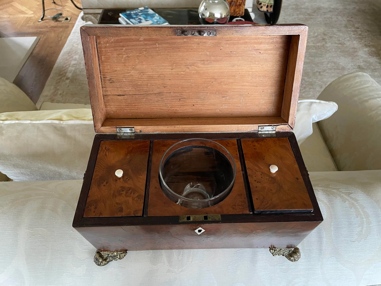 Antique Regency Yew Burled Footed Tea Caddy - 6