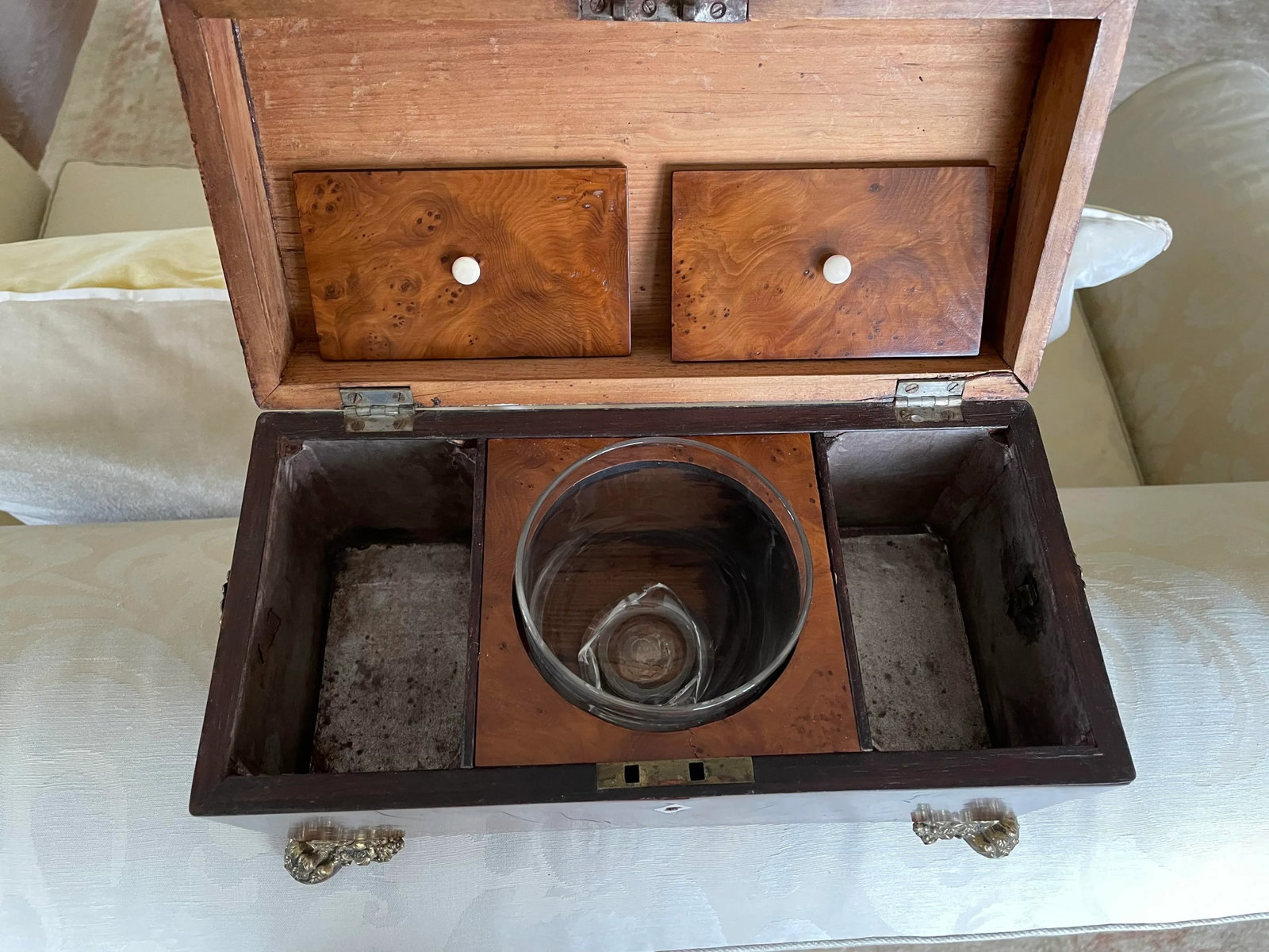 Antique Regency Yew Burled Footed Tea Caddy - 8