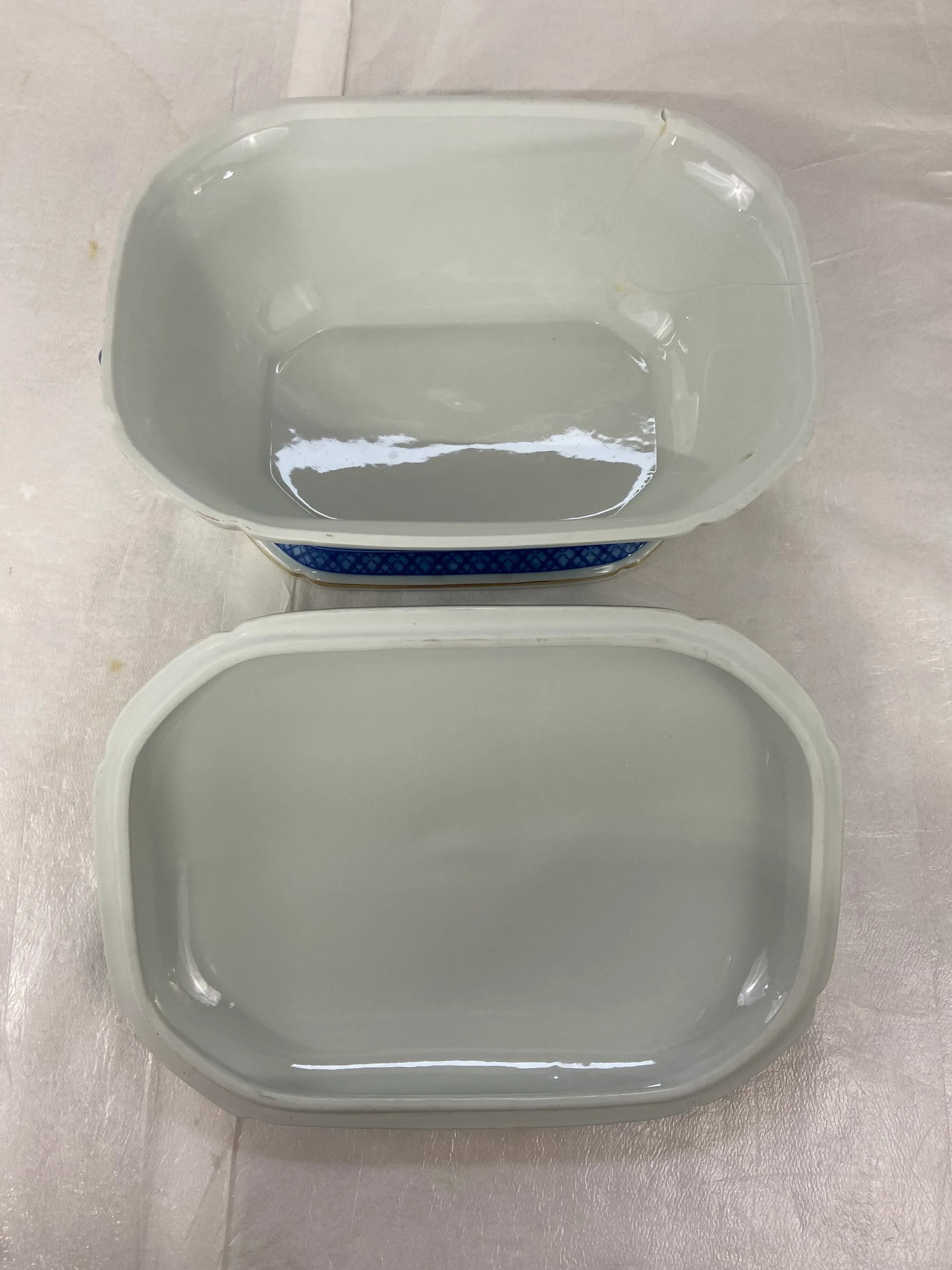Mottahedeh Canton Tureen With Lid - 5