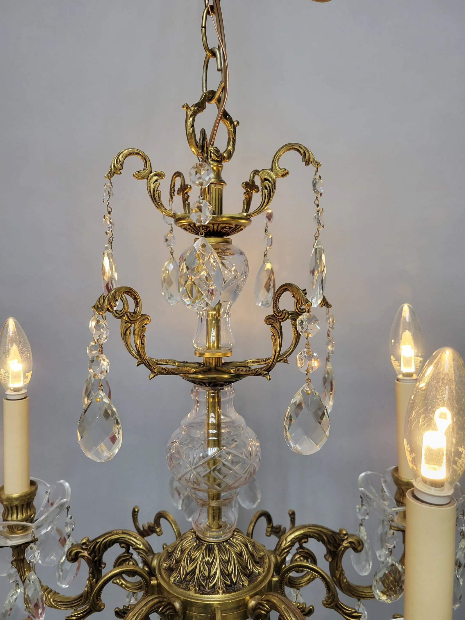 Mid 20th Century Cast Brass & Crystal Chandelier - 3