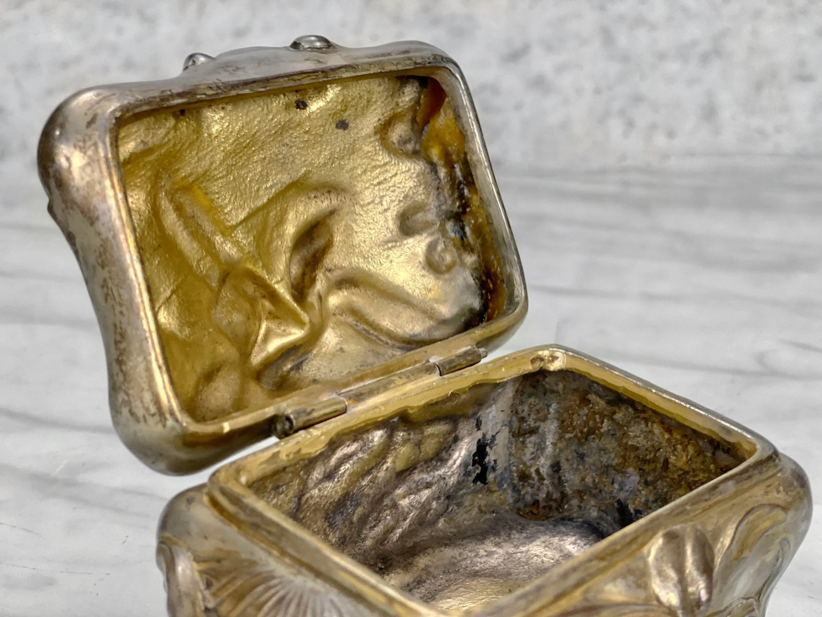 Vintage Art Nouveau Gold Gilded Cast Metal Trinket Dresser Box - 10
