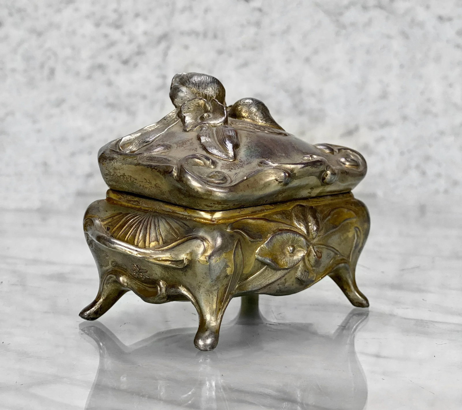 Vintage Art Nouveau Gold Gilded Cast Metal Trinket Dresser Box - 3