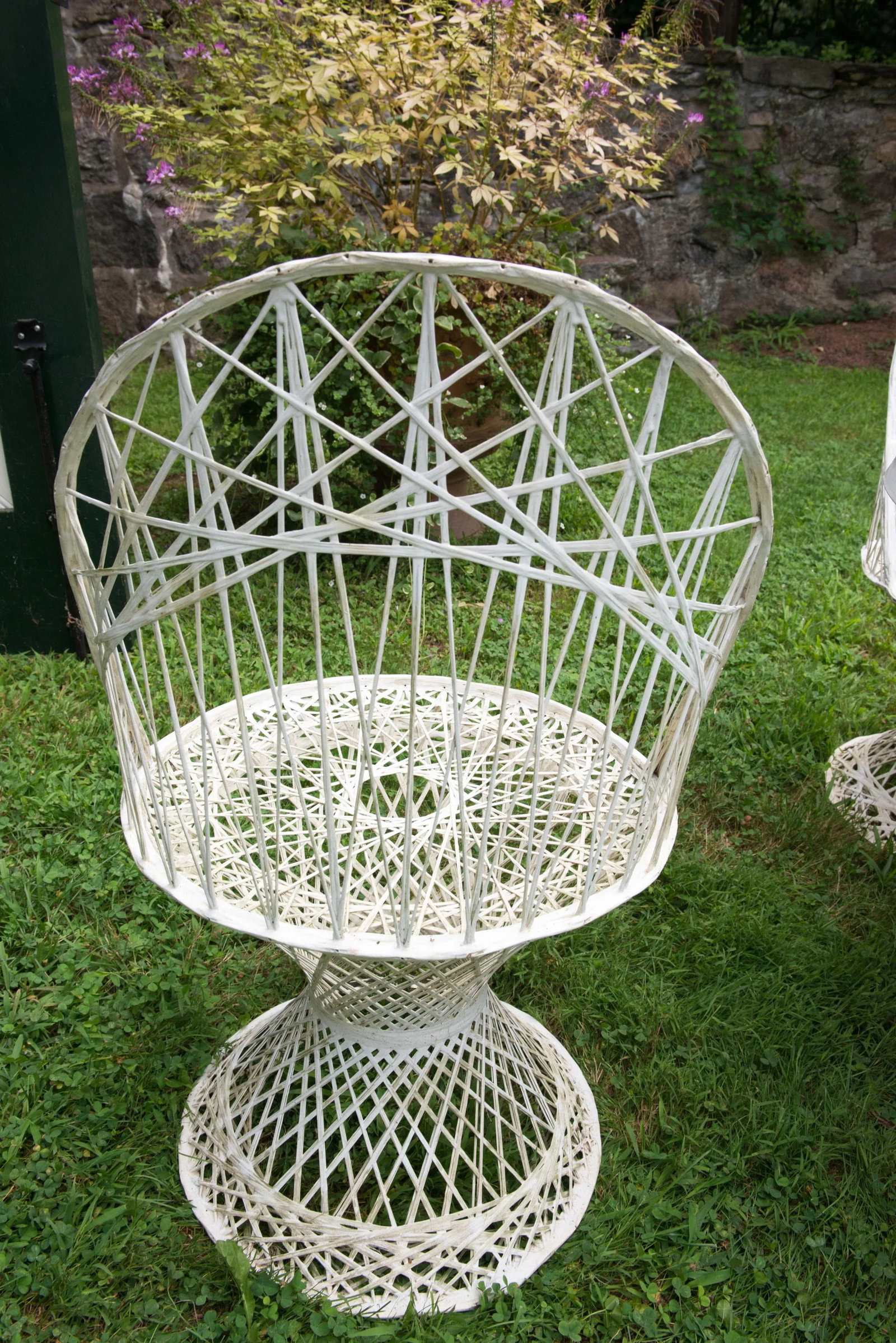 1960s Russell Woodard Four Chairs & Round Table of Spun Fiberglass - Set of 5 - 3