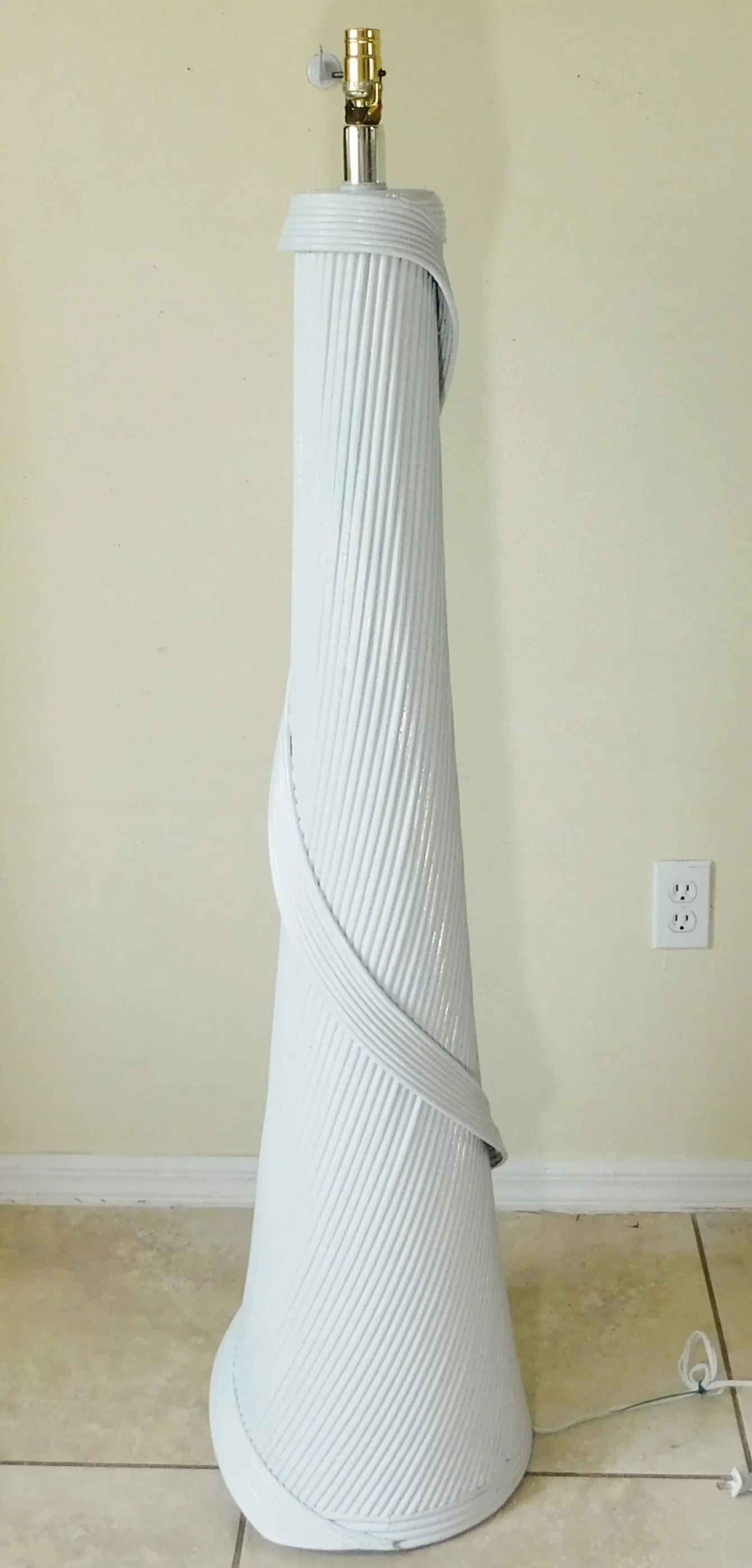 Vintage Betty Cobonpue Style White Pencil Reed Sculptural Floor Lamp With Shade - 2