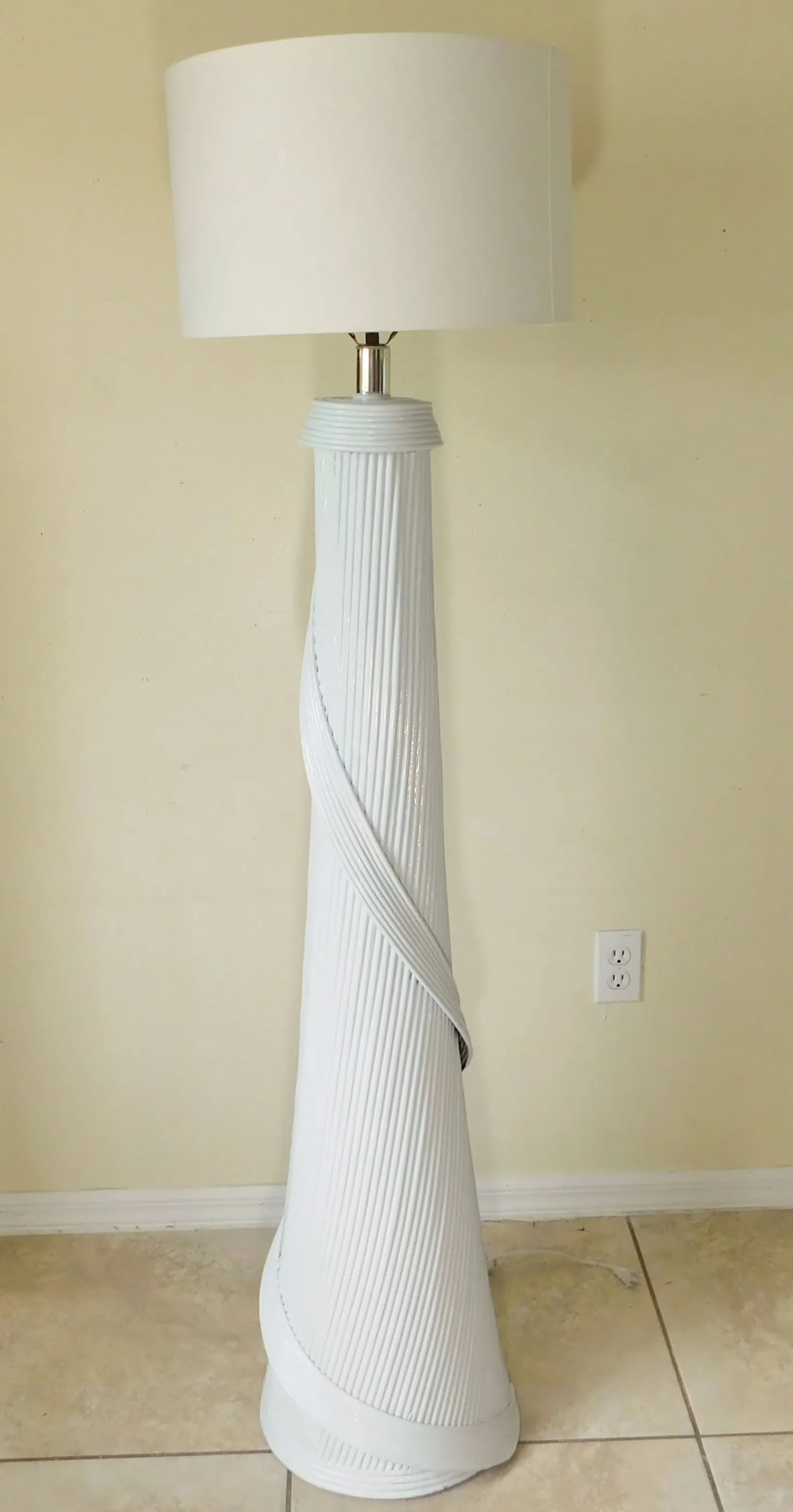 Vintage Betty Cobonpue Style White Pencil Reed Sculptural Floor Lamp With Shade - 3