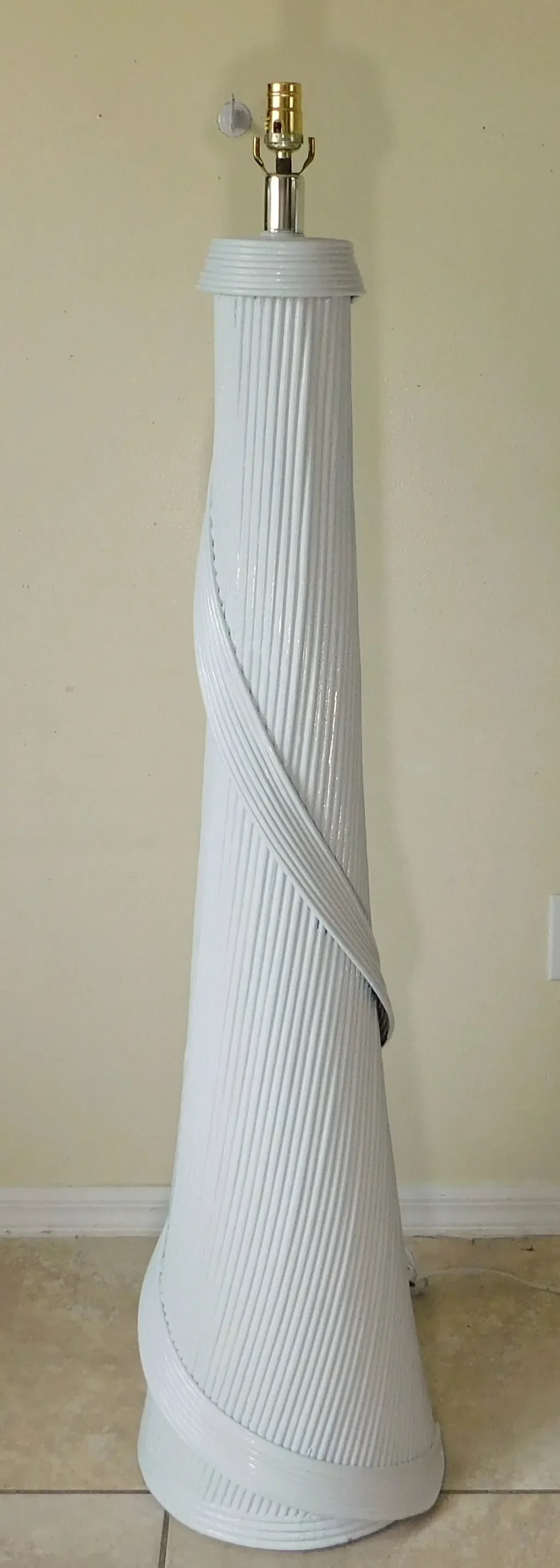 Vintage Betty Cobonpue Style White Pencil Reed Sculptural Floor Lamp With Shade - 6
