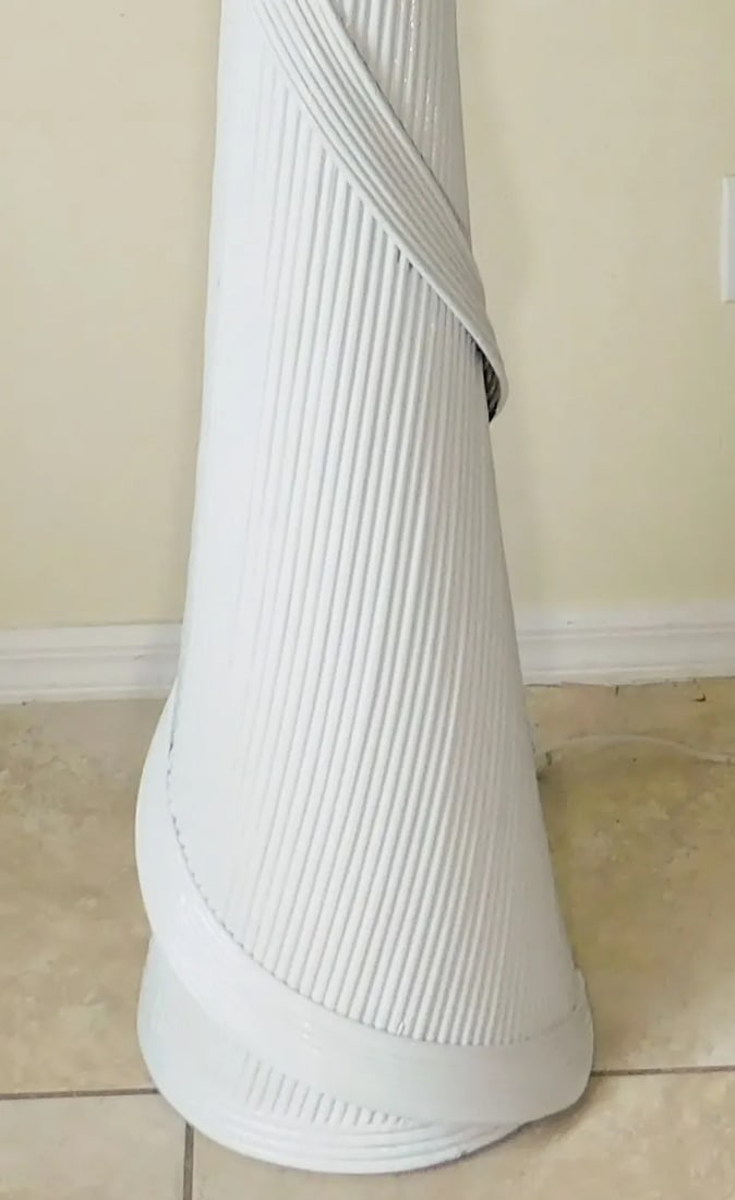 Vintage Betty Cobonpue Style White Pencil Reed Sculptural Floor Lamp With Shade - 9