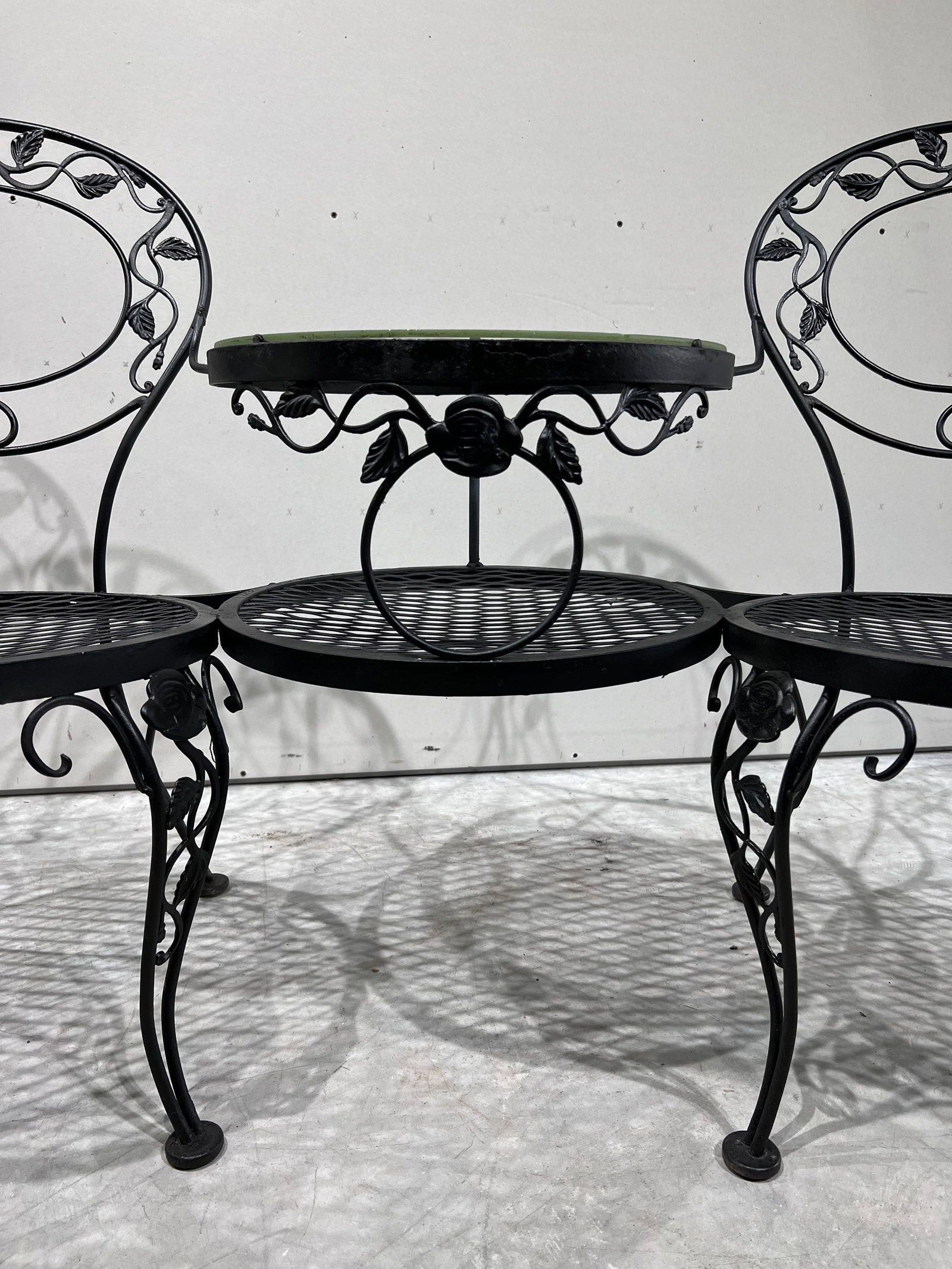 Woodard Furniture Tete-A-Tete Wrought Iron Outdoor Chantilly Rose Tete a Tete Chair Bench Loveseat - 6