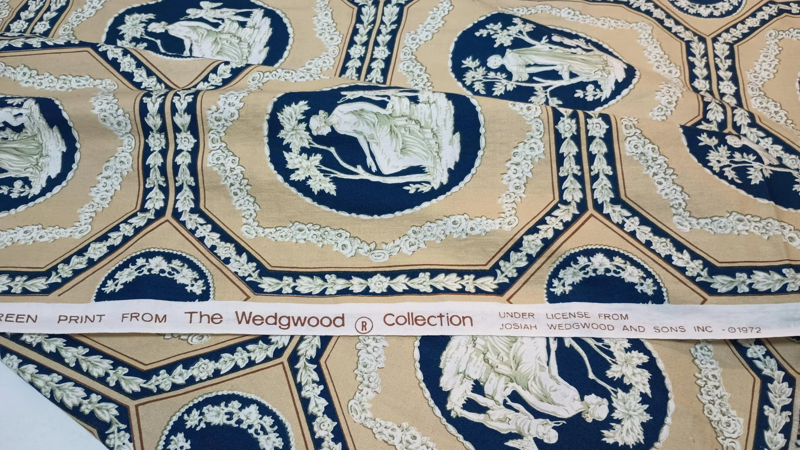 Schumacher Wedgwood "Jasperware" Print Vintage Cotton Fabric 3.75 Yards - 9