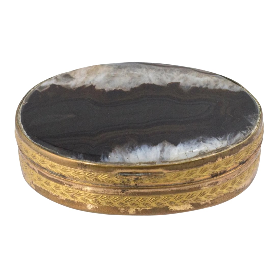 Mid 19th Century Vintage Victorian Brass & Agate Snuff Trinket Box: A fine Victorian period brass and striped agate oval shaped box. The piece is probably English in origin and mid 19th century. Condition is very good with some oxidation and normal wear consistent