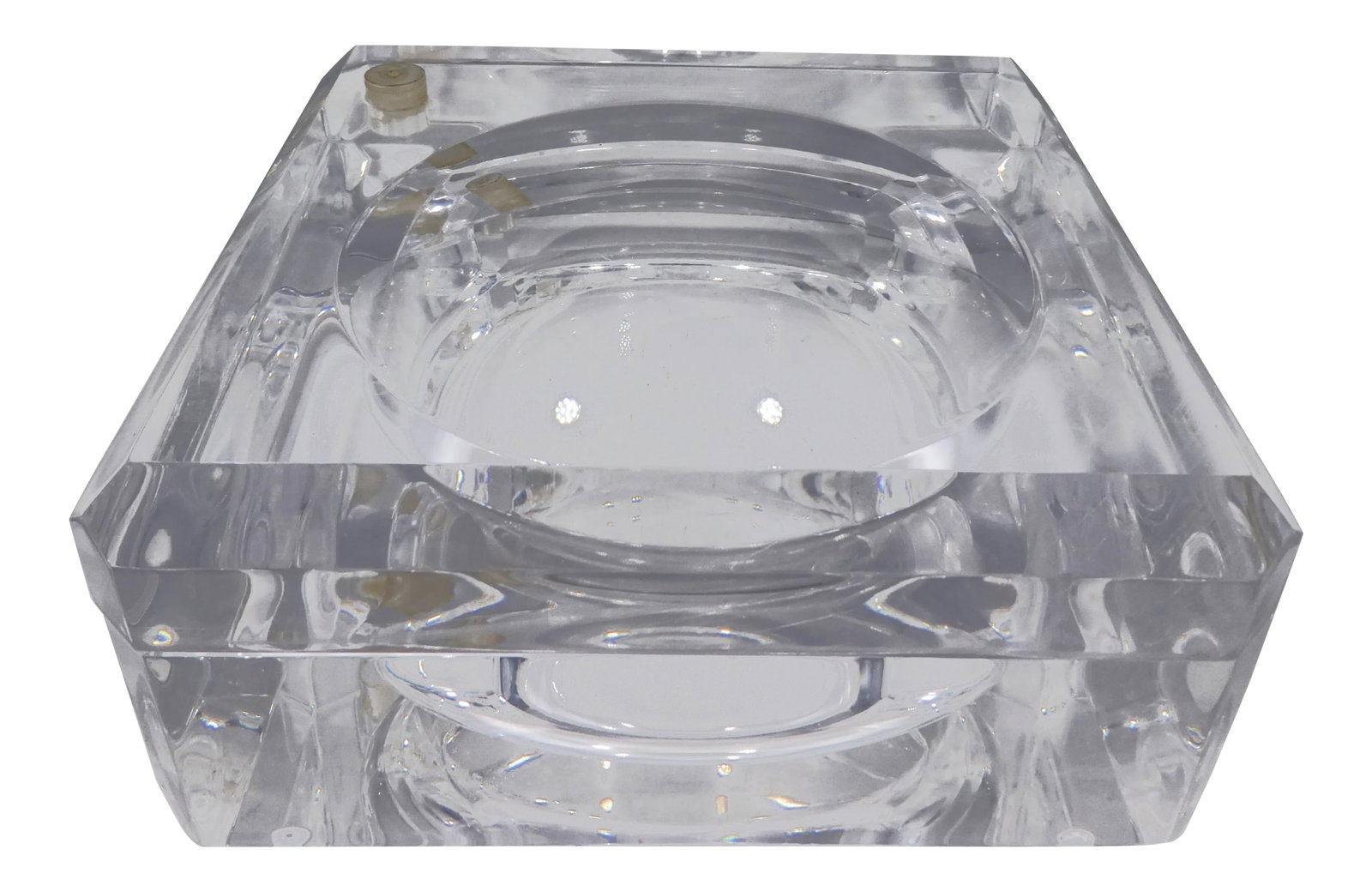1970s Mid-Century Modern Alessandro Albrizzi Lidded Lucite Box: Alessandro Albrizzi Lidded Lucite Box sold as found in vintage condition without damage. Please note : Hinge has dirt deposits so it's a bit discolored. Condition: Alterations: Original Condition Unal