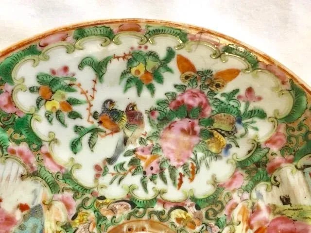 19th Century Chinese Rose Medallion Plate - 6