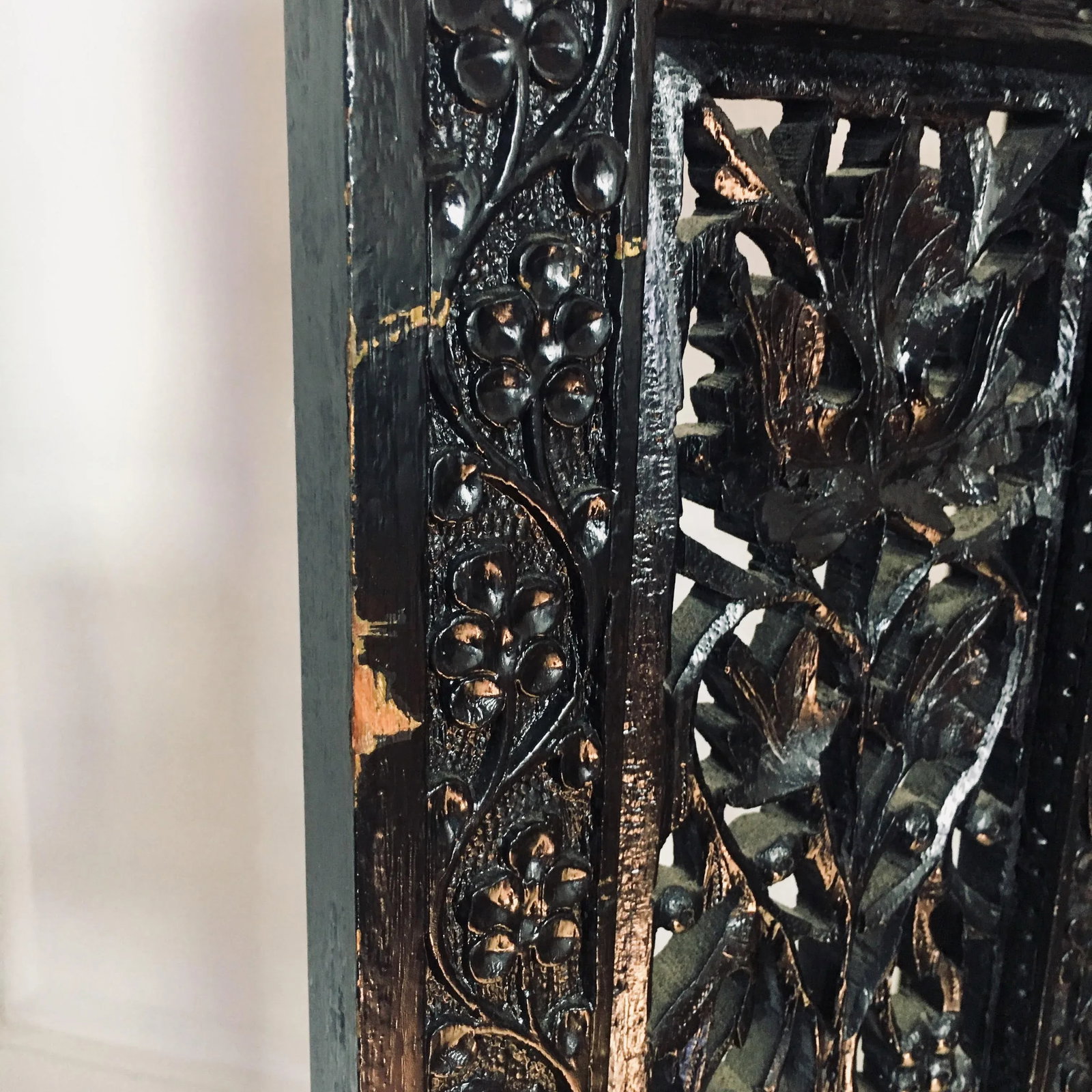 Aesthetic Movement Style Ebonized Tri-Panel Folding Screen - 11