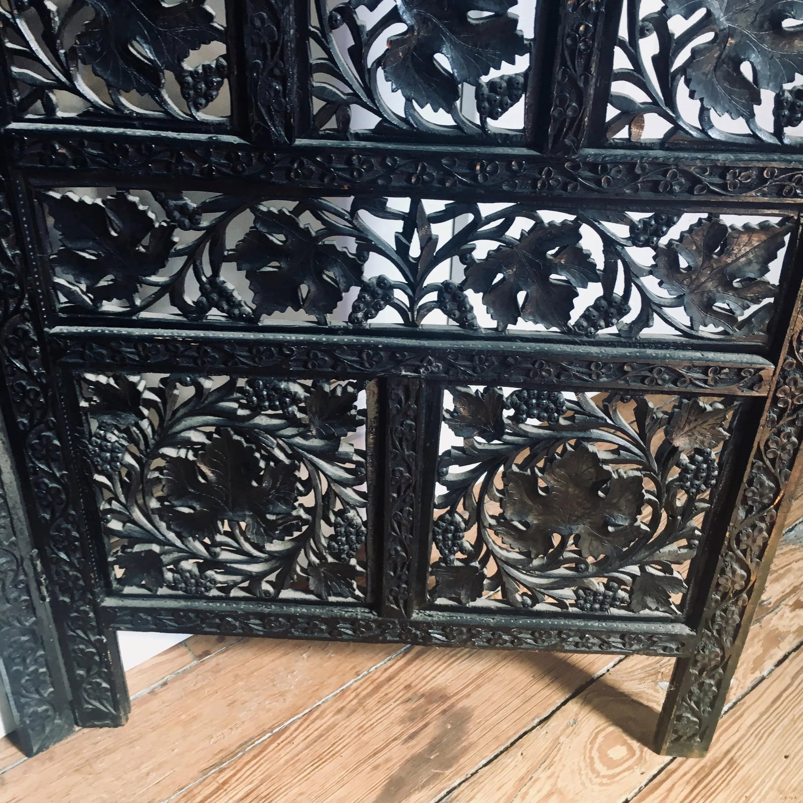 Aesthetic Movement Style Ebonized Tri-Panel Folding Screen - 9