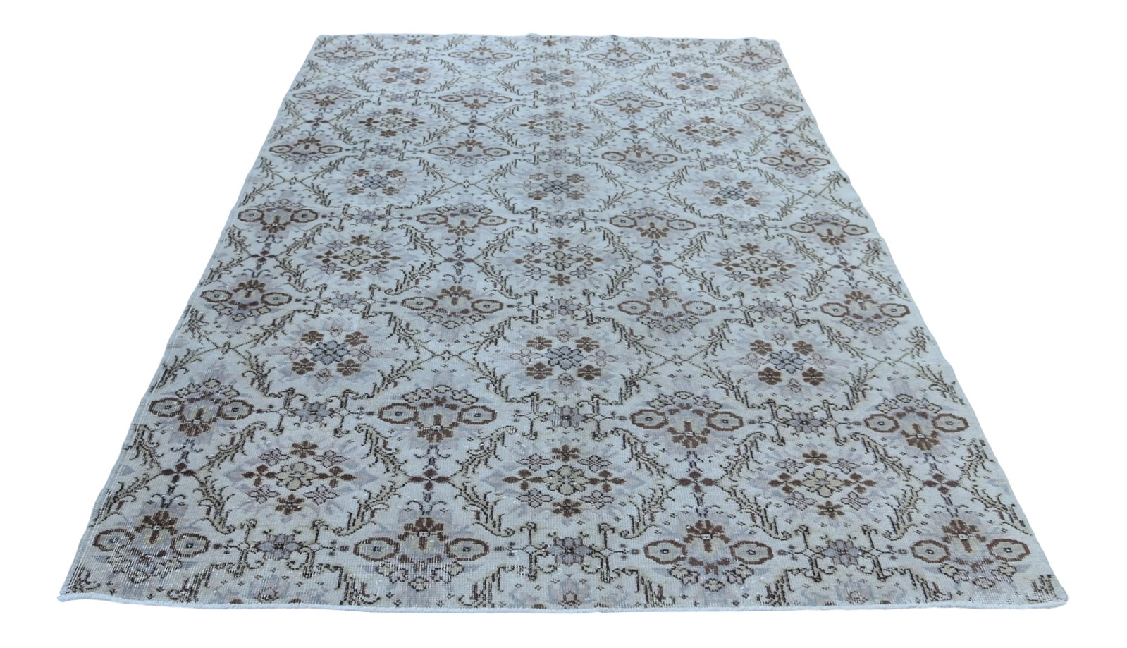 1970s Turkish Vintage Contemporary Style Handmade Floral Design Beige Rug: Size: 5.8 x 8.7 ft ( 177 x 265 cm ) 69.6 x 104.3 inches Color: Beige,Brown,Sky Blue,Green Material: Wool Fast Shipping: Delivery in 1-3 Business Days. All rugs are handwoven by traditional tribes of