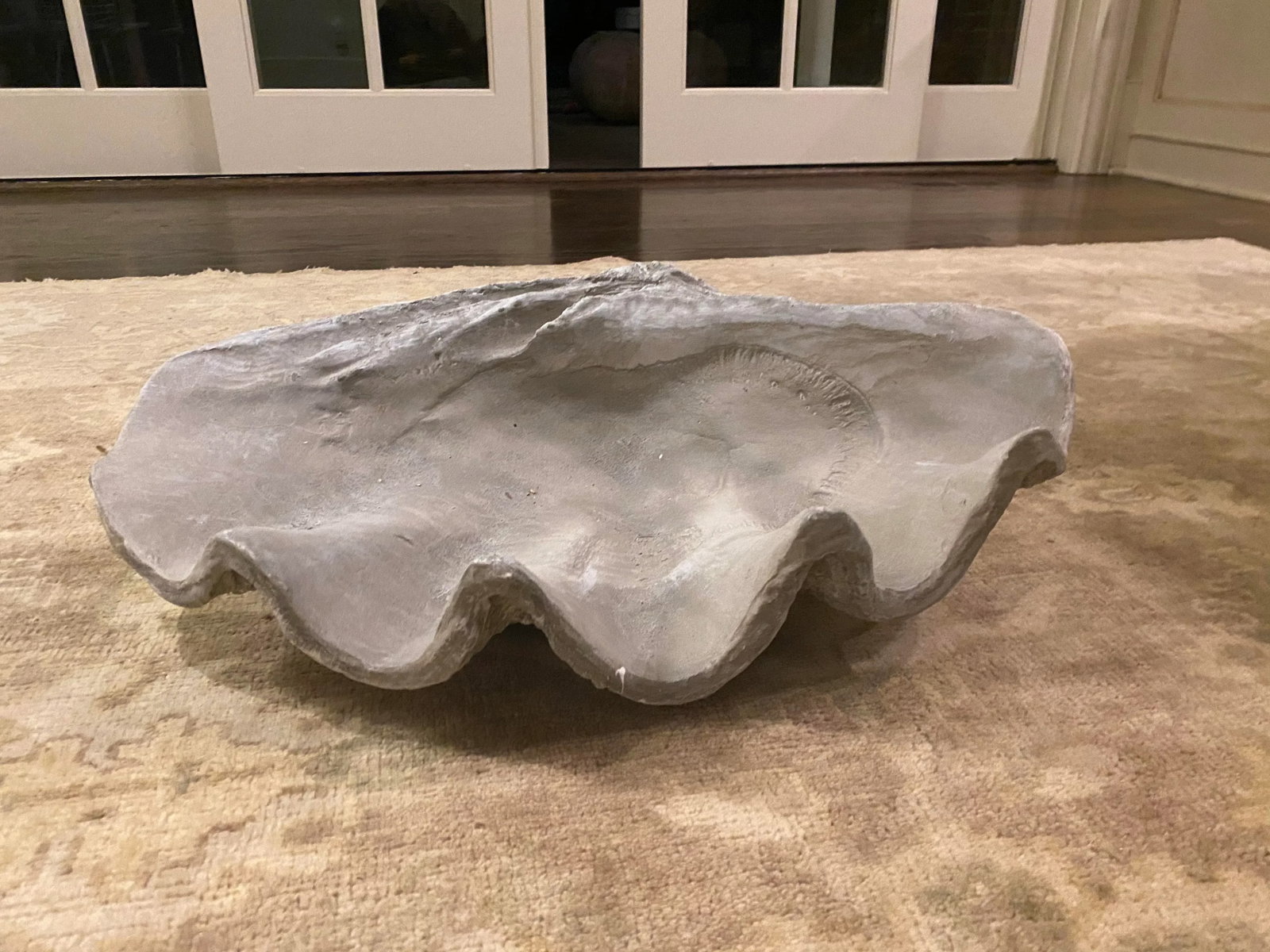 Large Grey Resin Clam Shell - 3