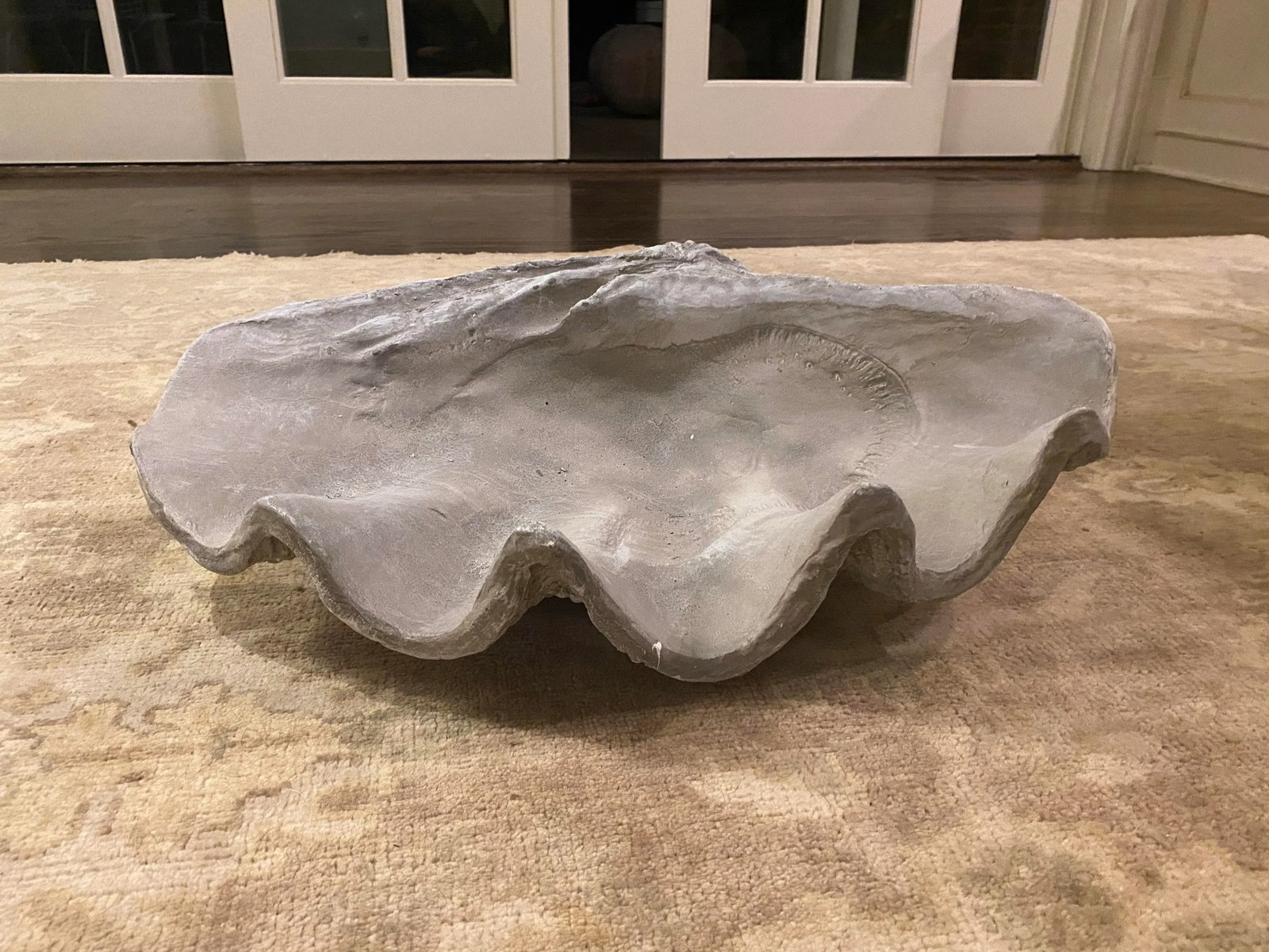 Large Grey Resin Clam Shell - 7