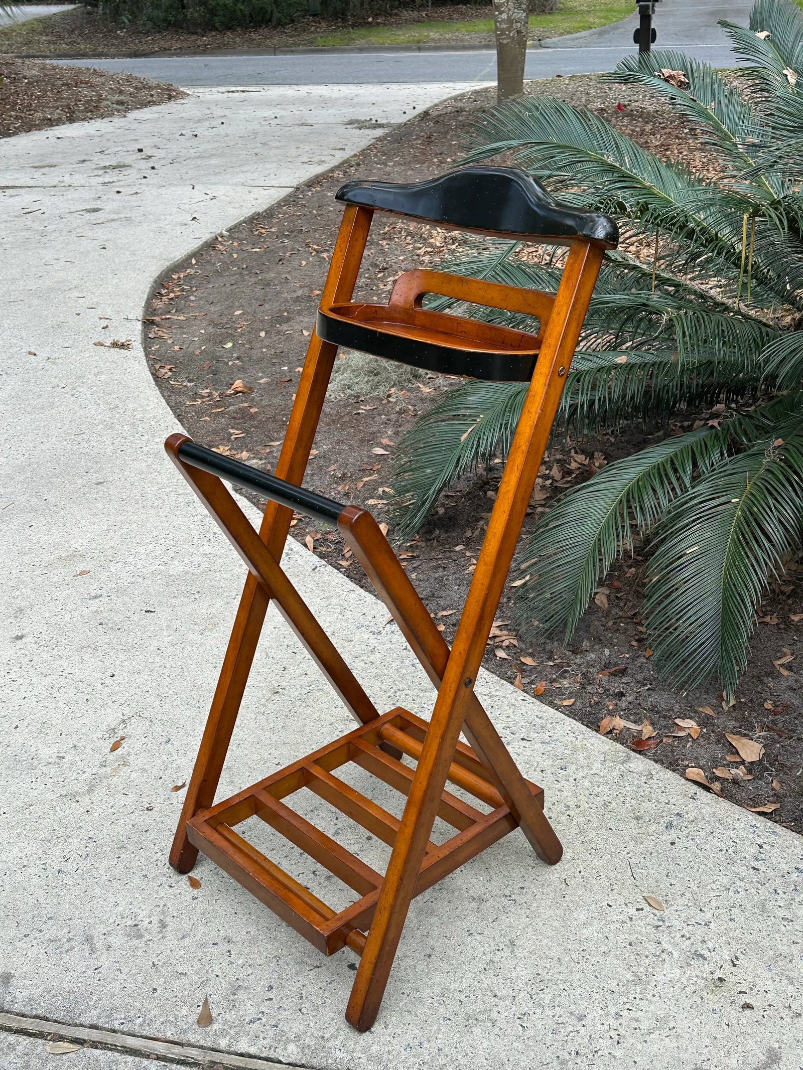 Authentic Models Campaign Style Gentleman's Valet - 6