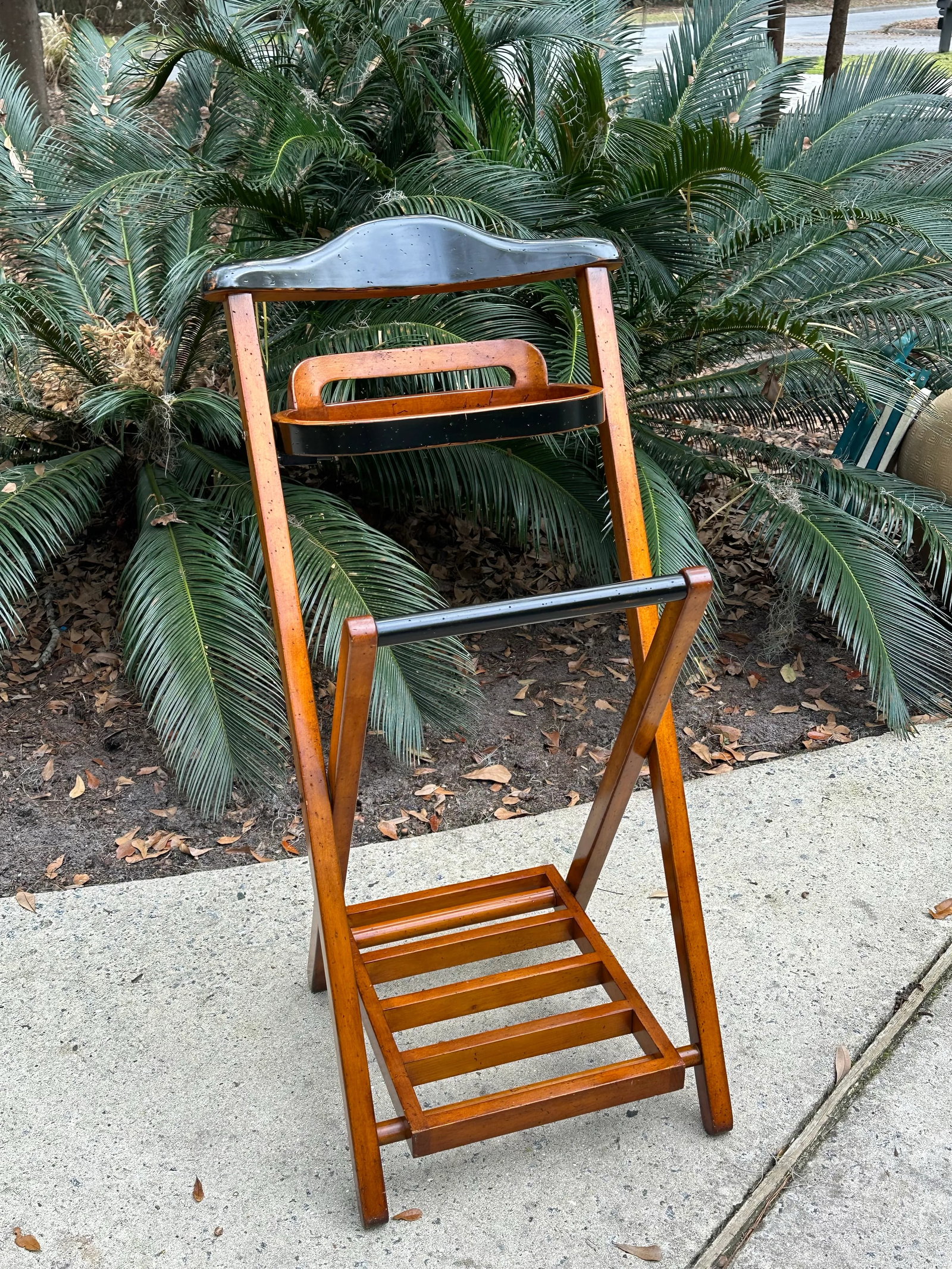 Authentic Models Campaign Style Gentleman's Valet - 8