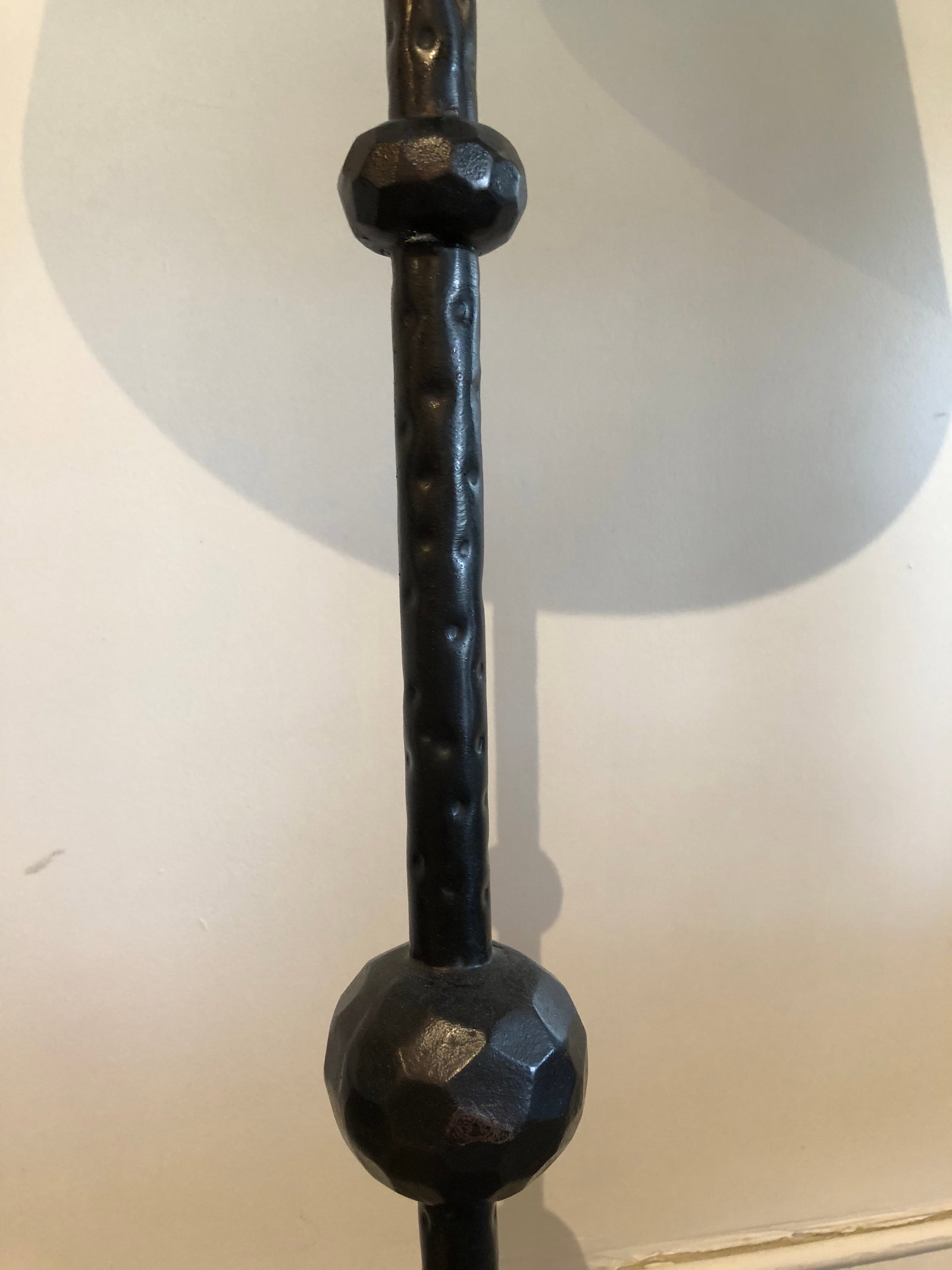 1980s Hammered Forged Iron Floor Lamp With Lamp Shade - 2